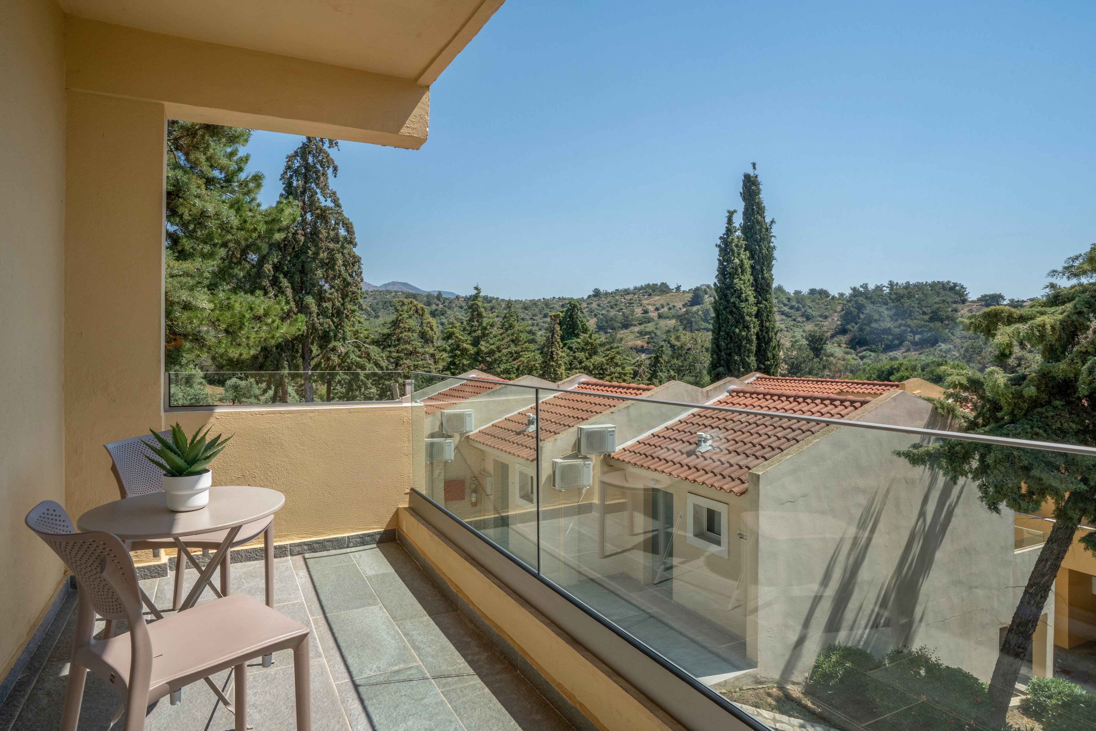 Zoe Hotel & Hive Waterpark