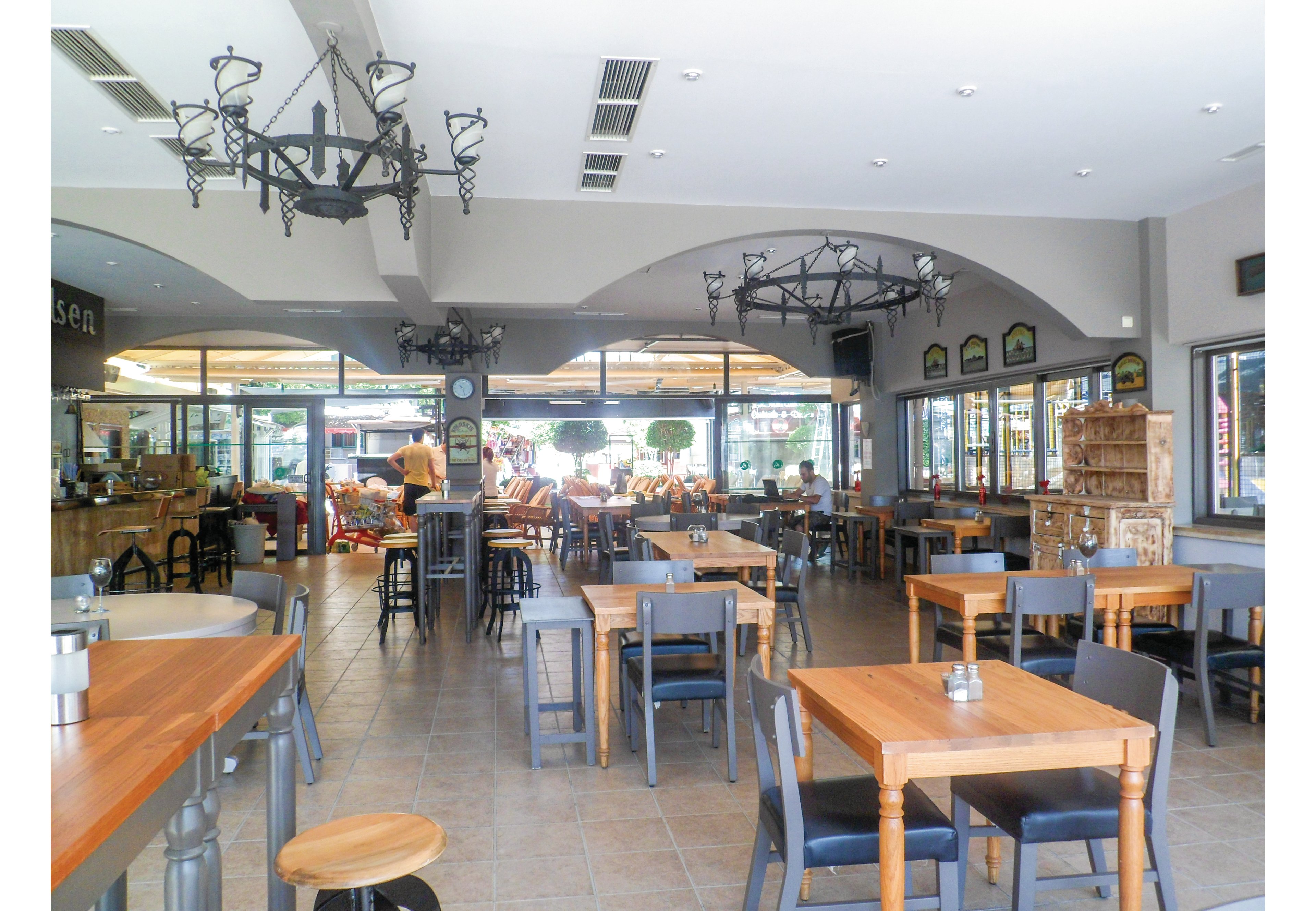 Club Atrium Hotel & Apartments