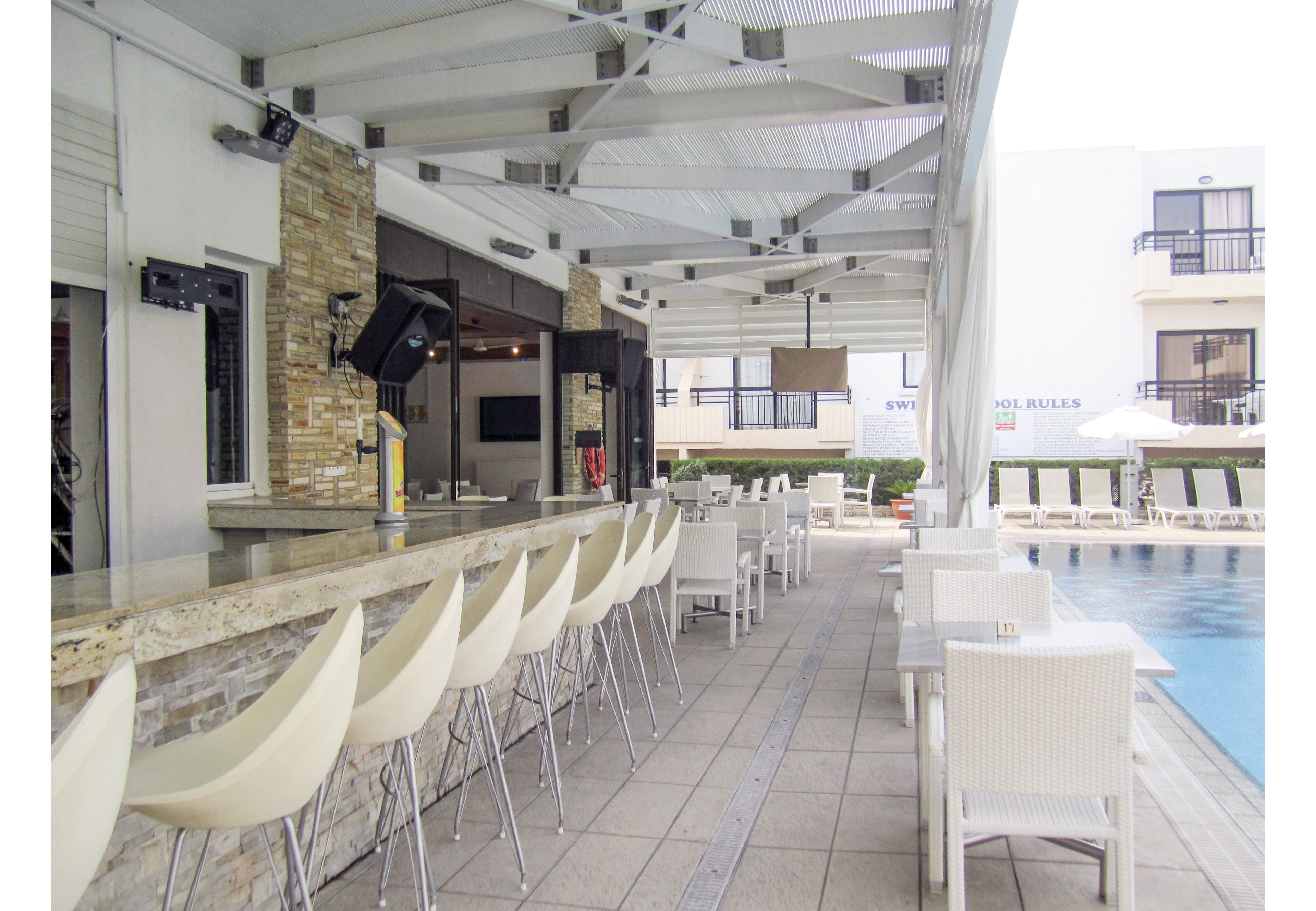 Senator Hotel Apartments