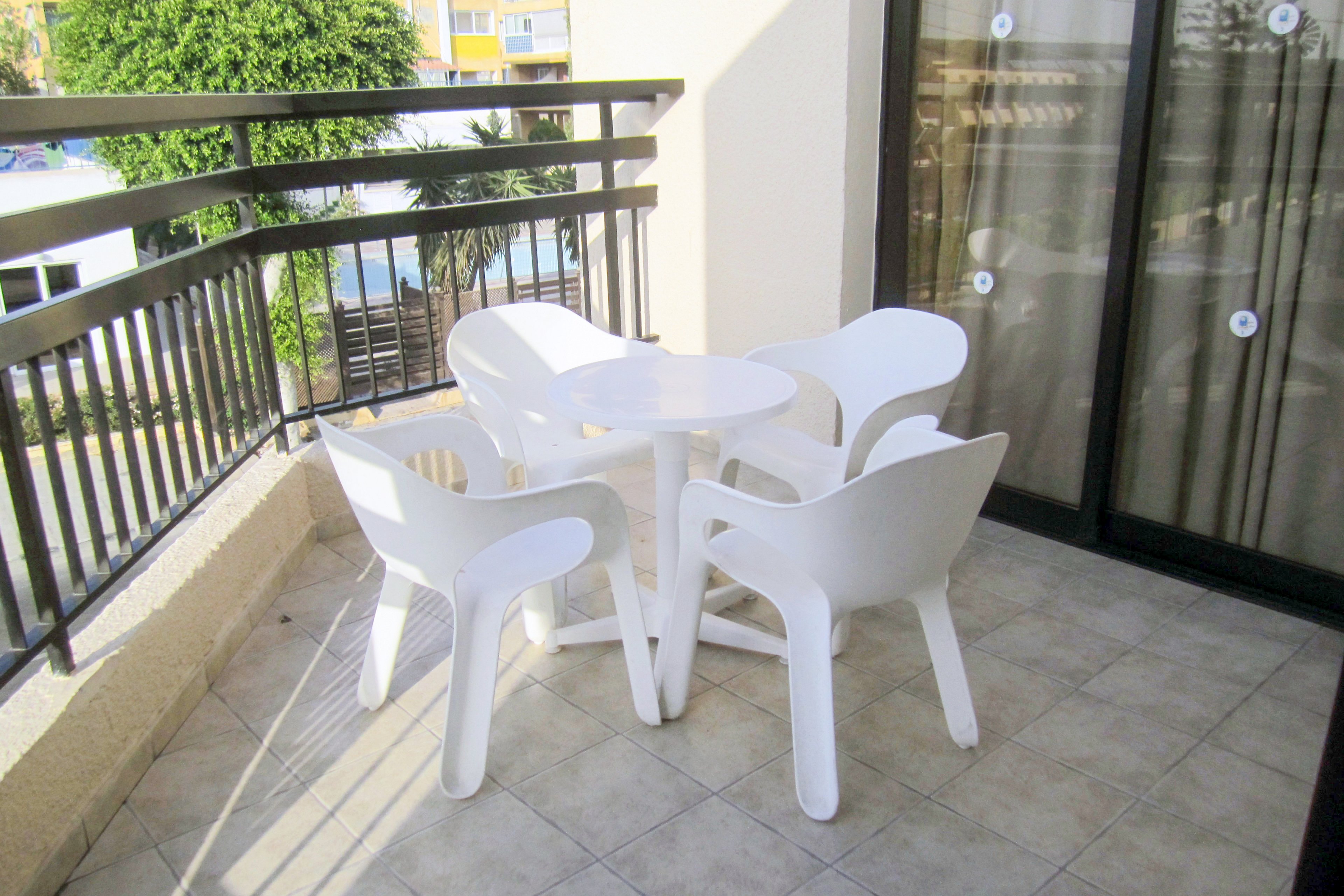 Senator Hotel Apartments