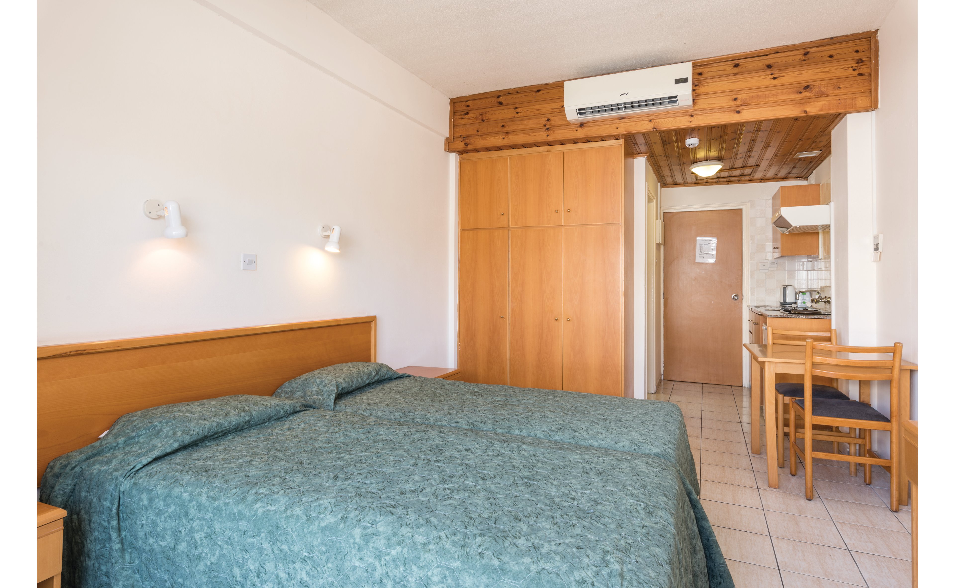 Anthea Hotel Apartments