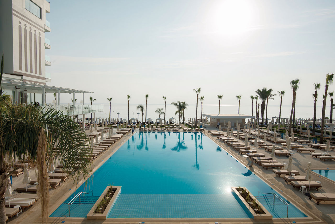 Constantinos The Great Beach Hotel