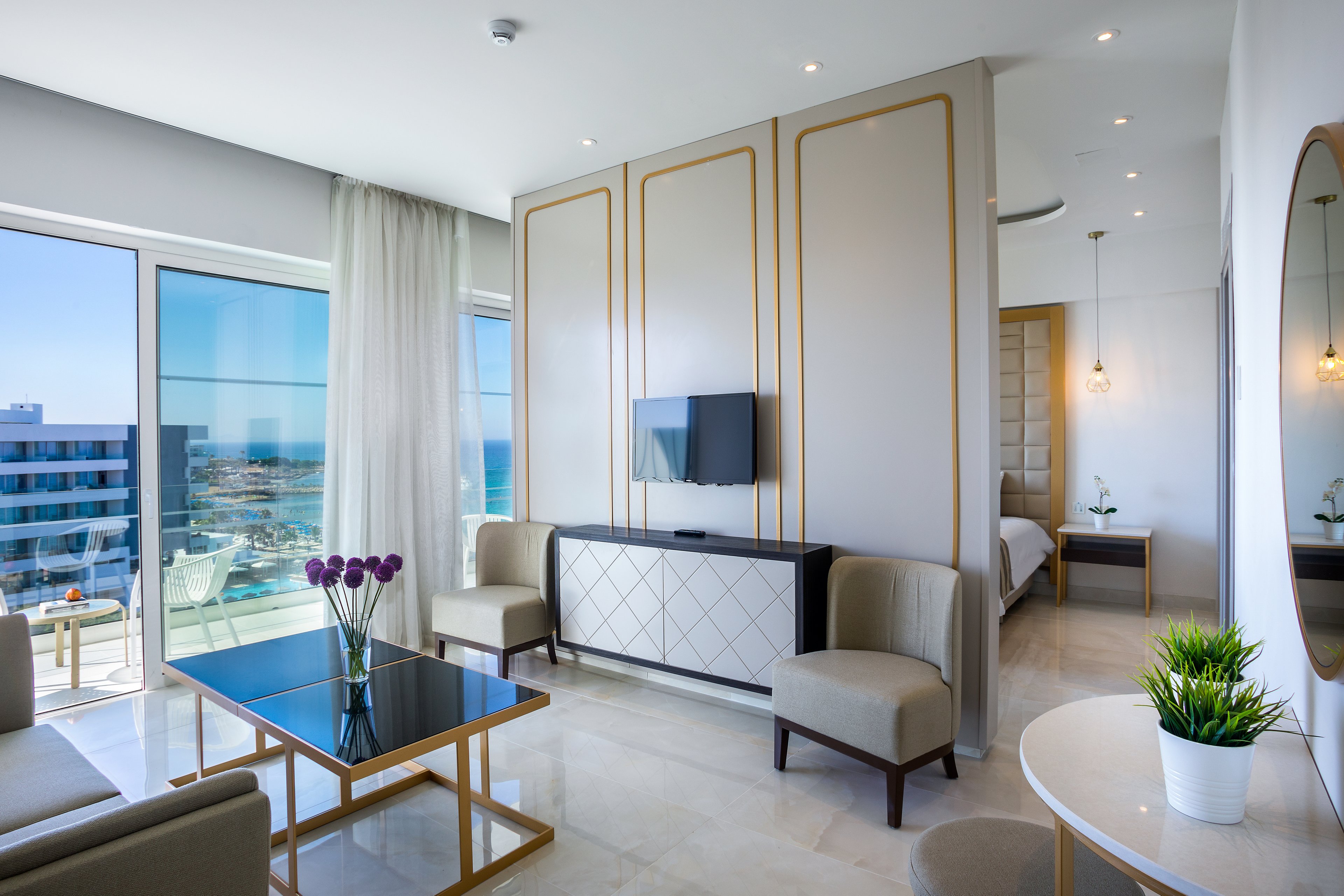 Constantinos The Great Beach Hotel