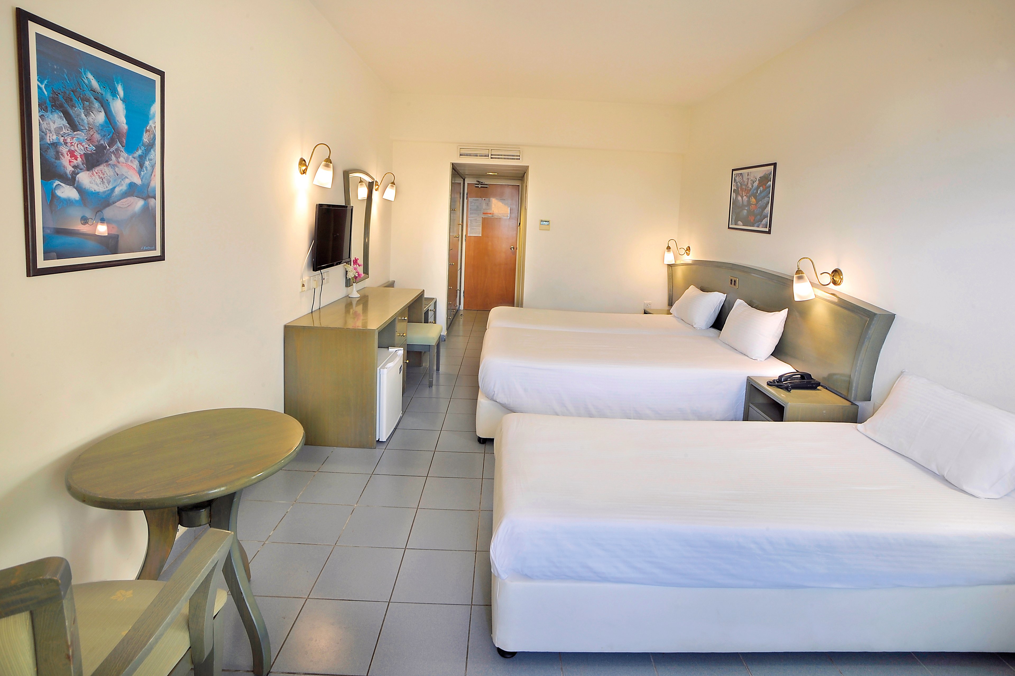 Nissiana Hotel & Bungalows