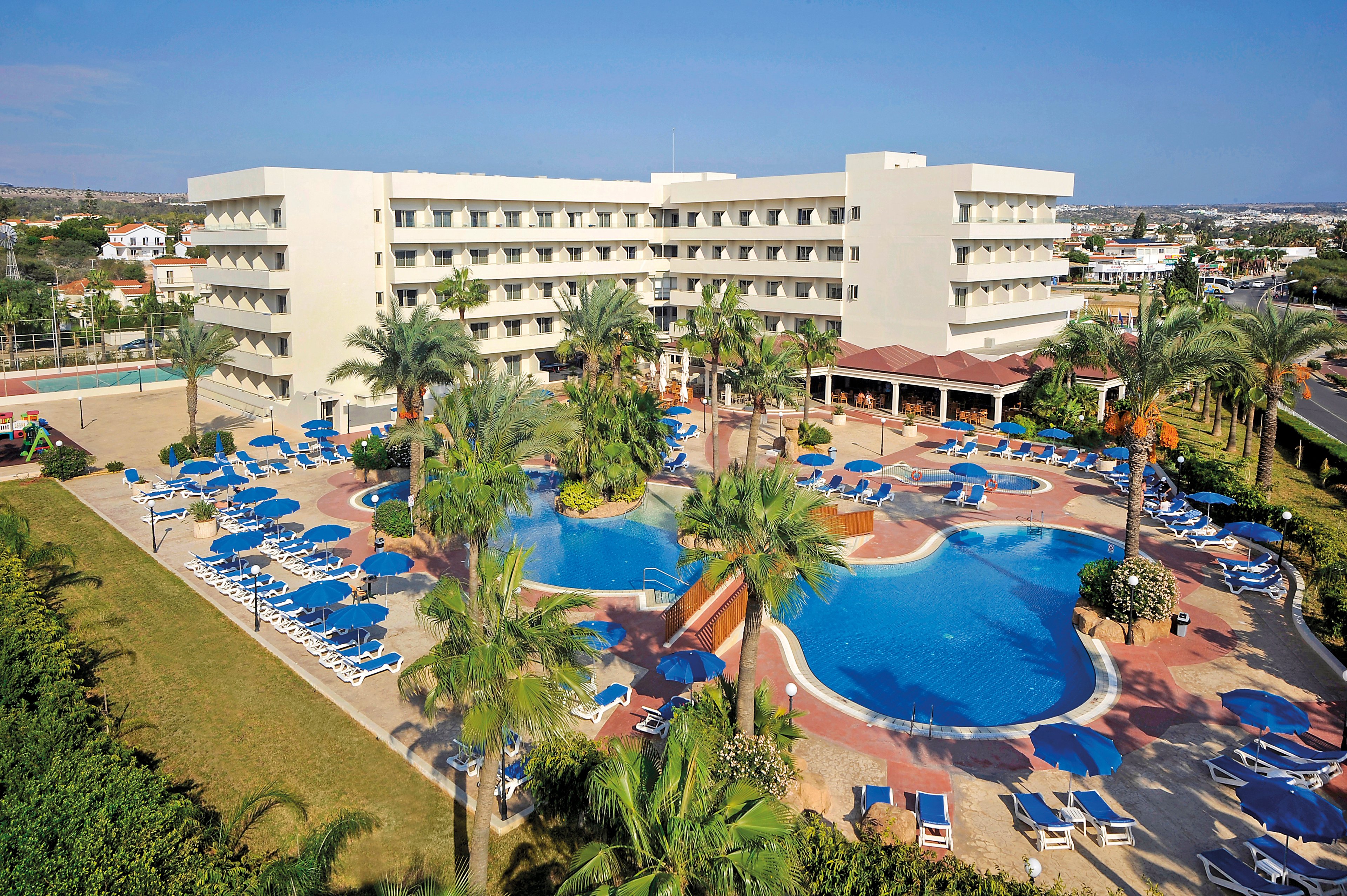 Nissiana Hotel & Bungalows