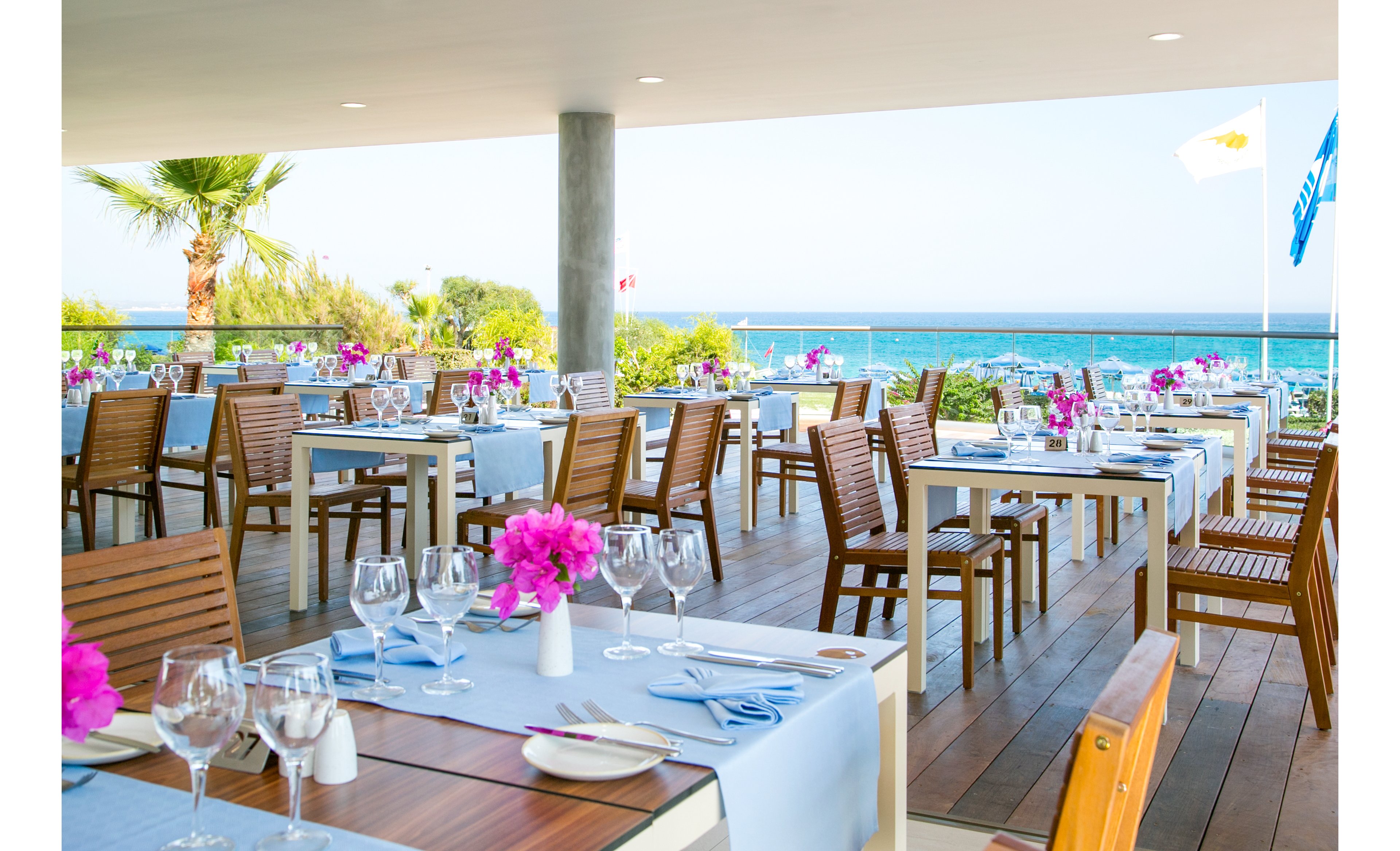 Asterias Beach Hotel