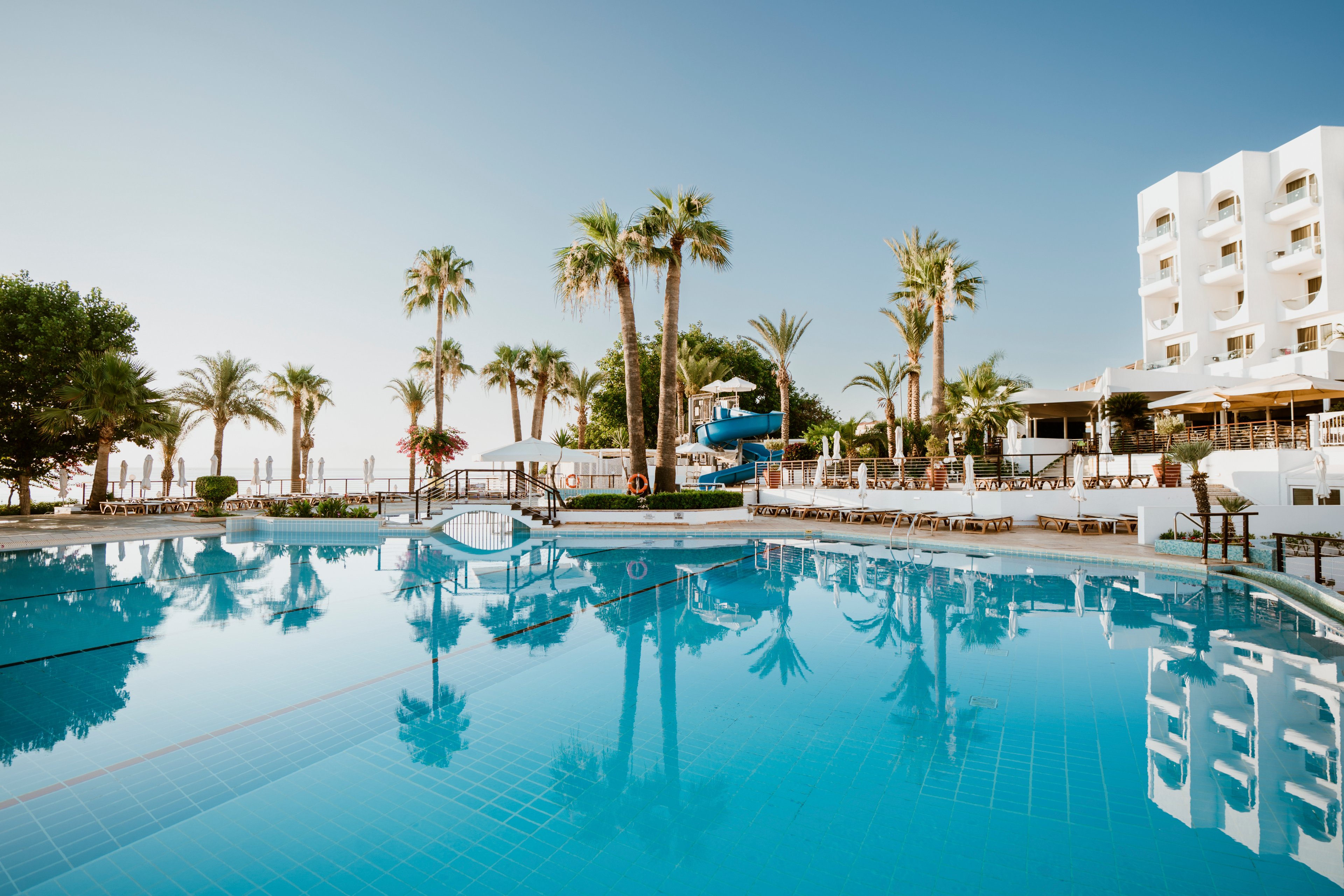 Golden Coast Beach Hotel