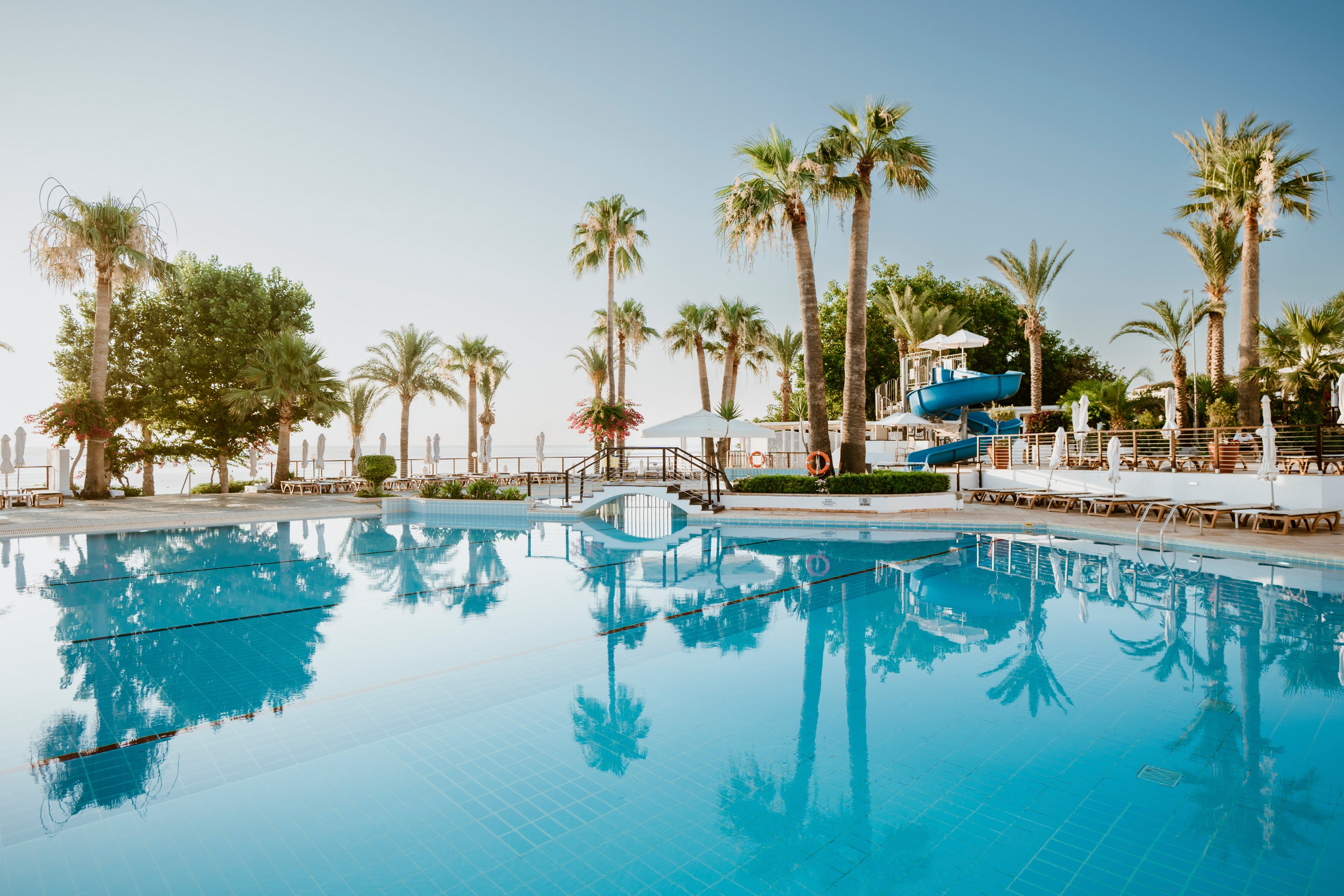 Golden Coast Beach Hotel