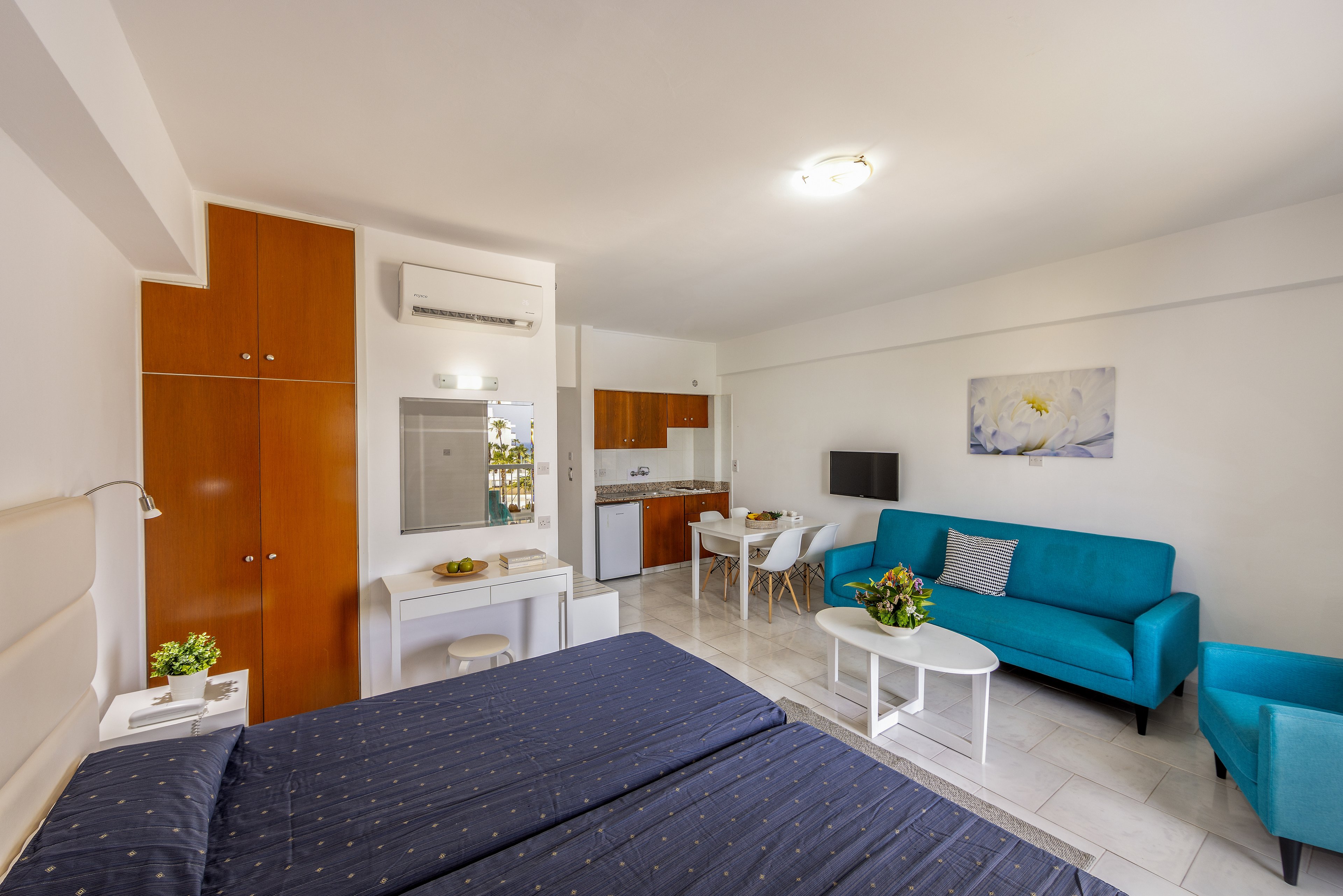 Papantonia Hotel Apartments