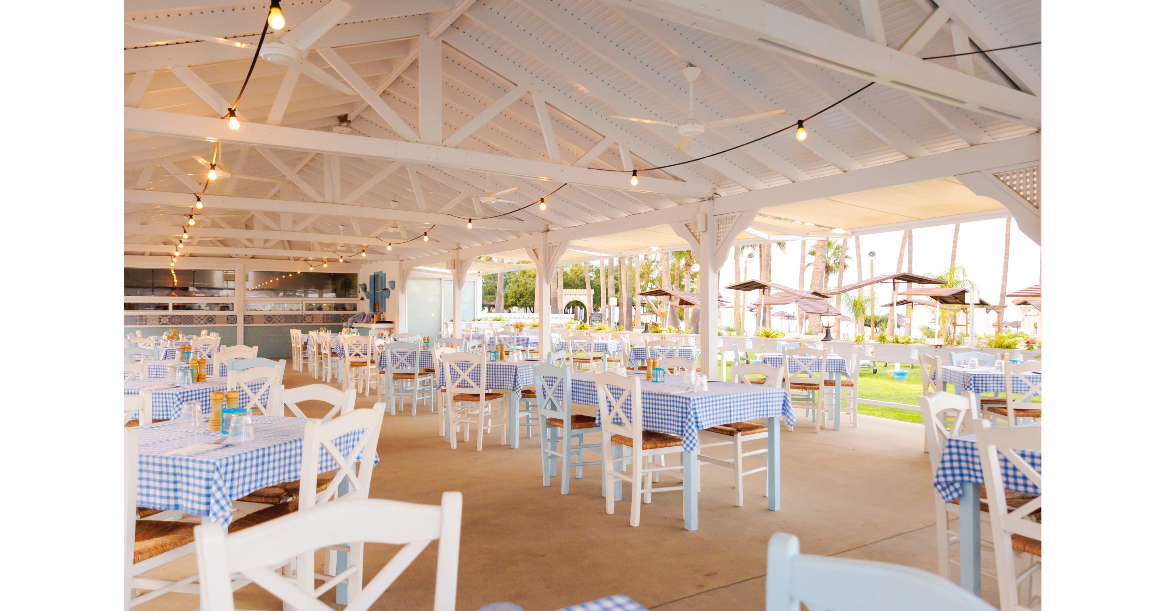 Cavo Maris Beach Hotel