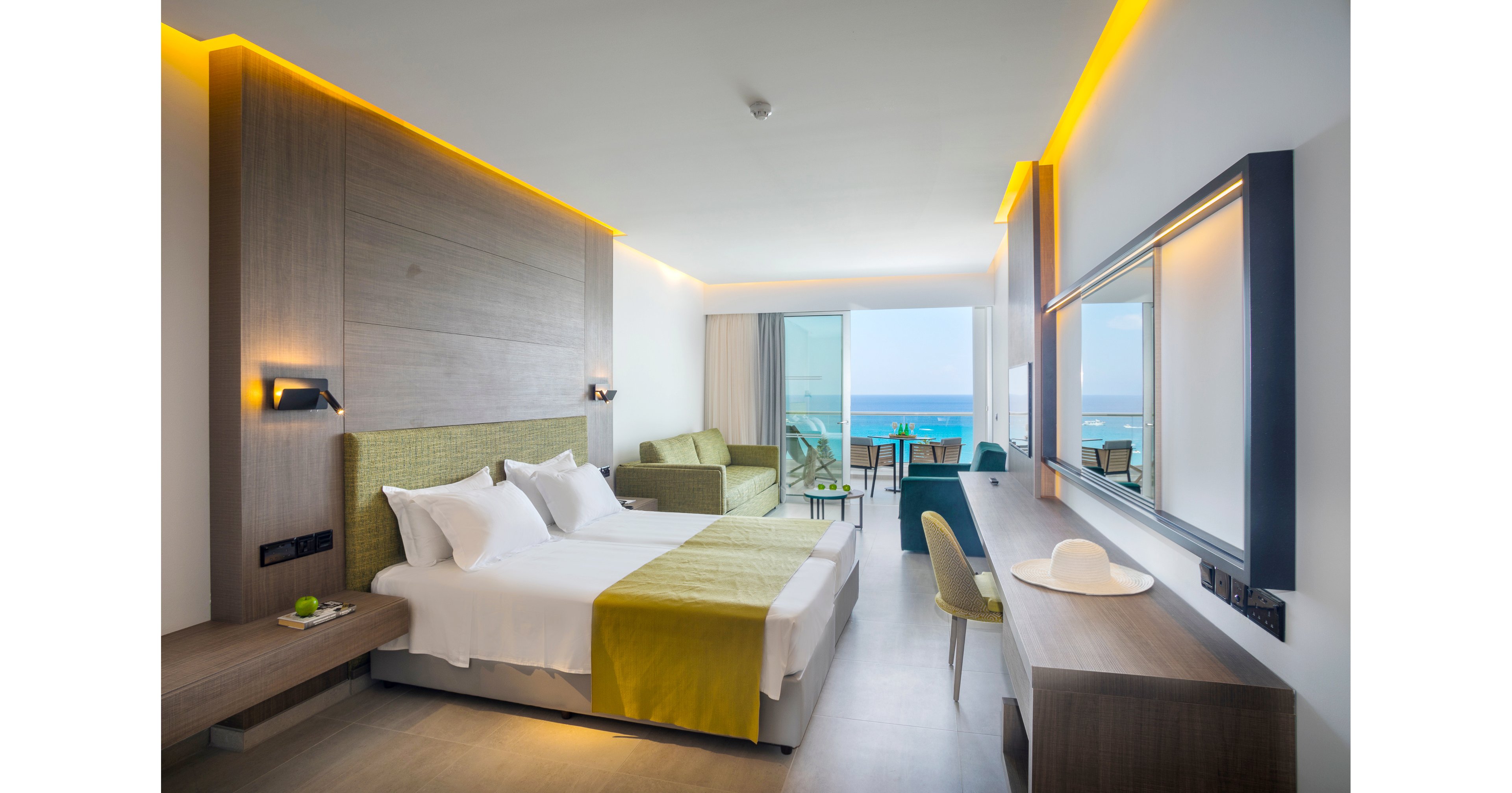 Cavo Maris Beach Hotel