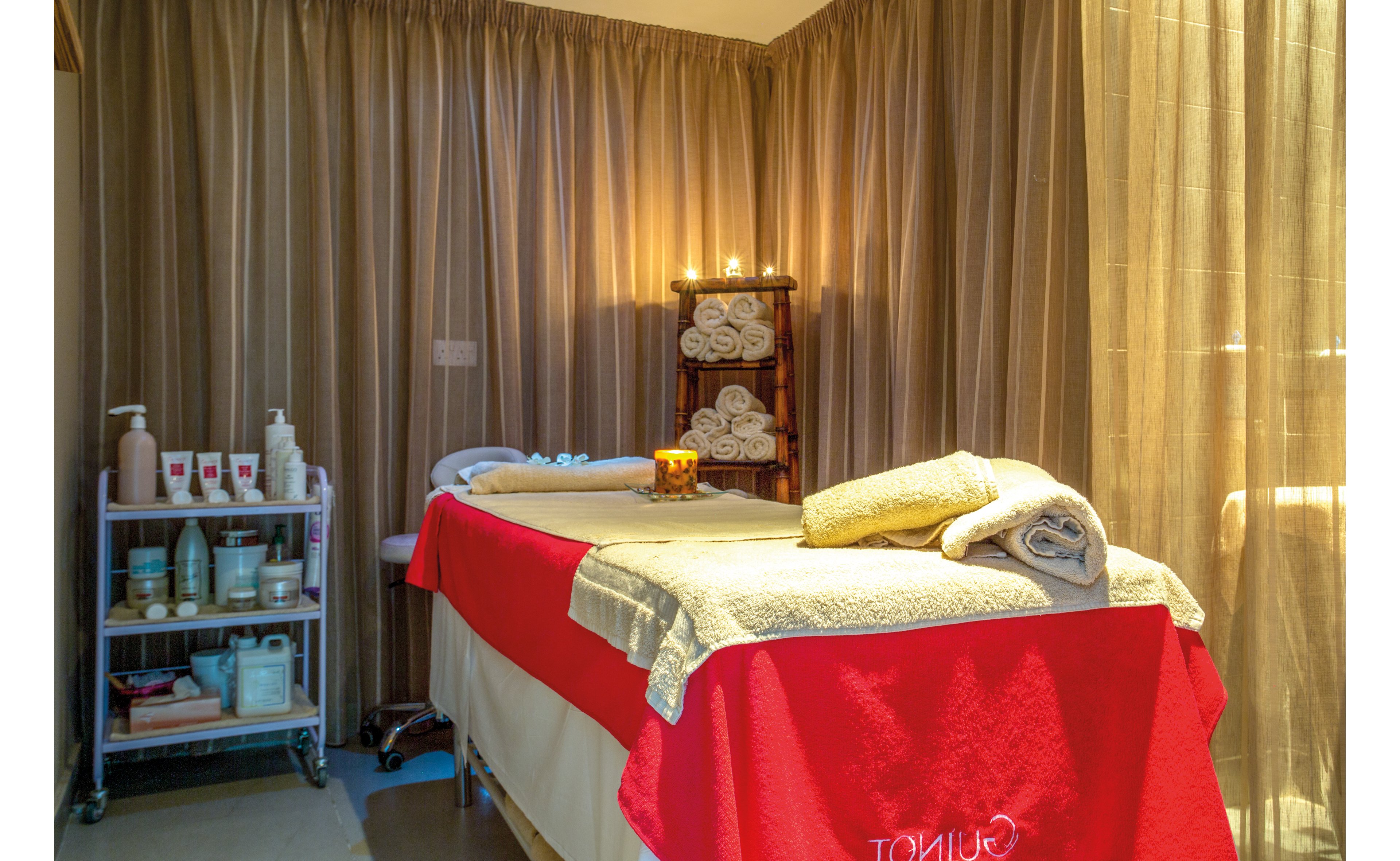 Vrissiana Beach Hotel