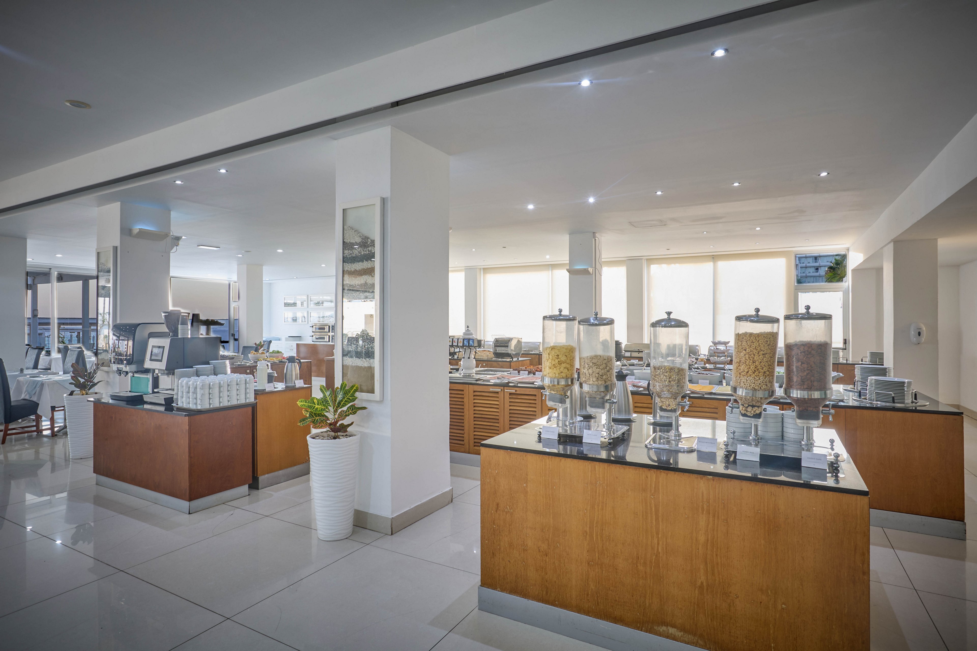 Vrissiana Beach Hotel