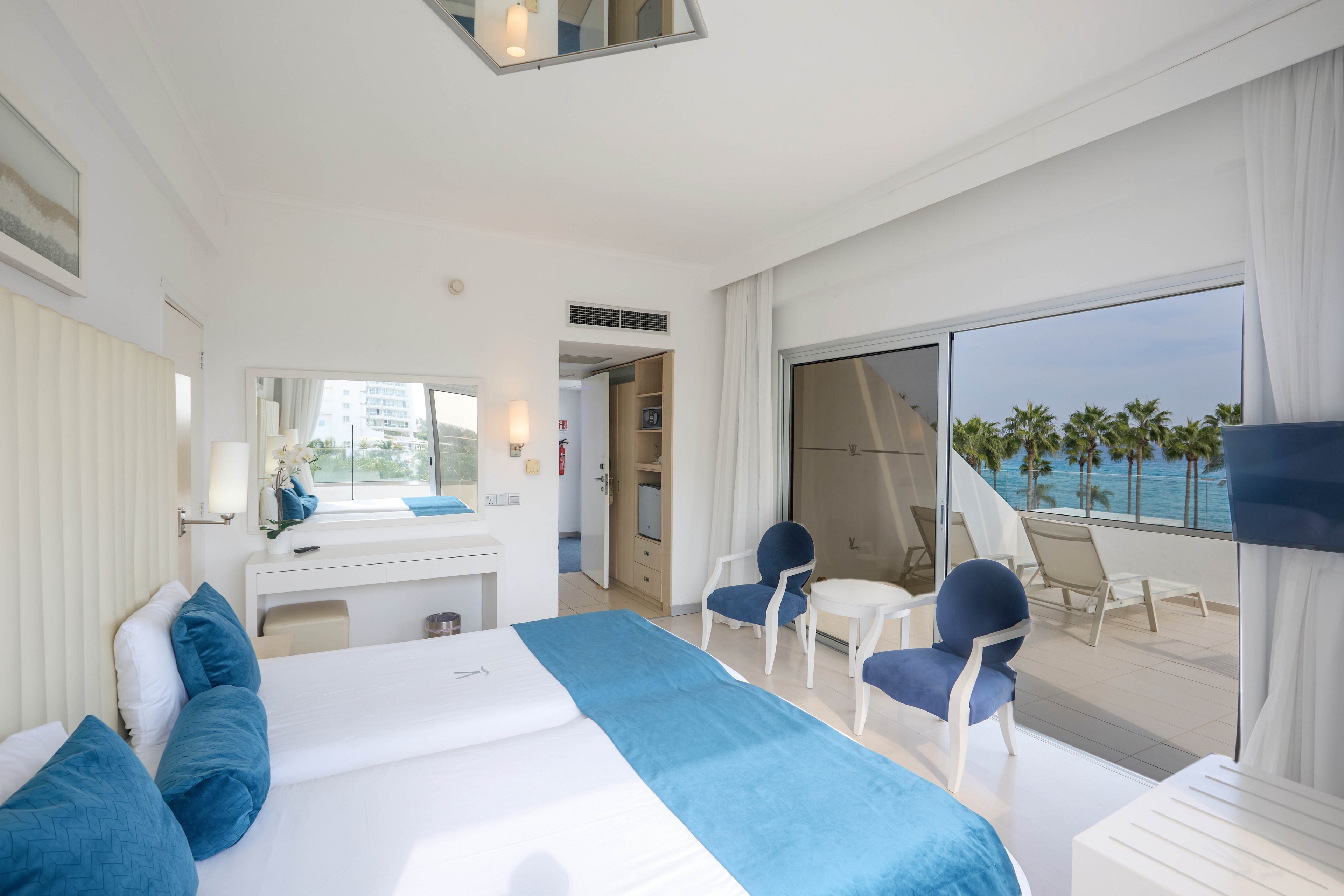 Vrissiana Beach Hotel