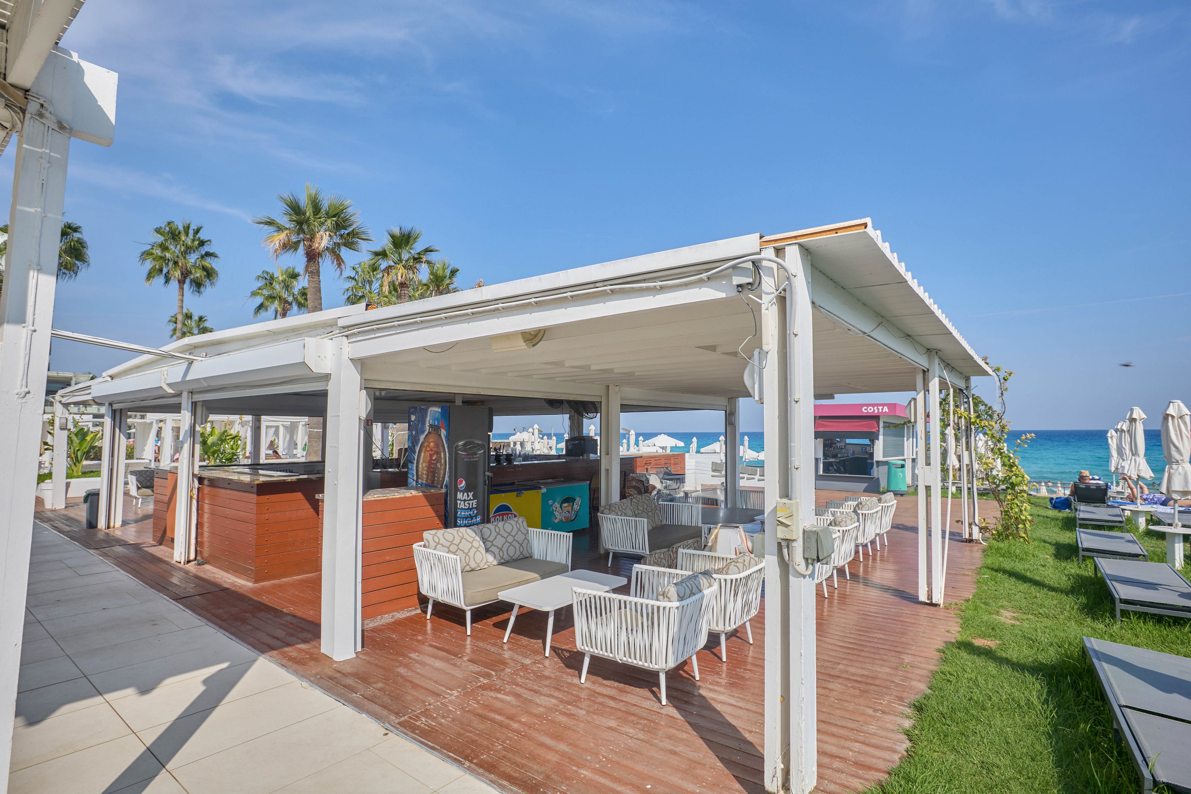 Vrissiana Beach Hotel