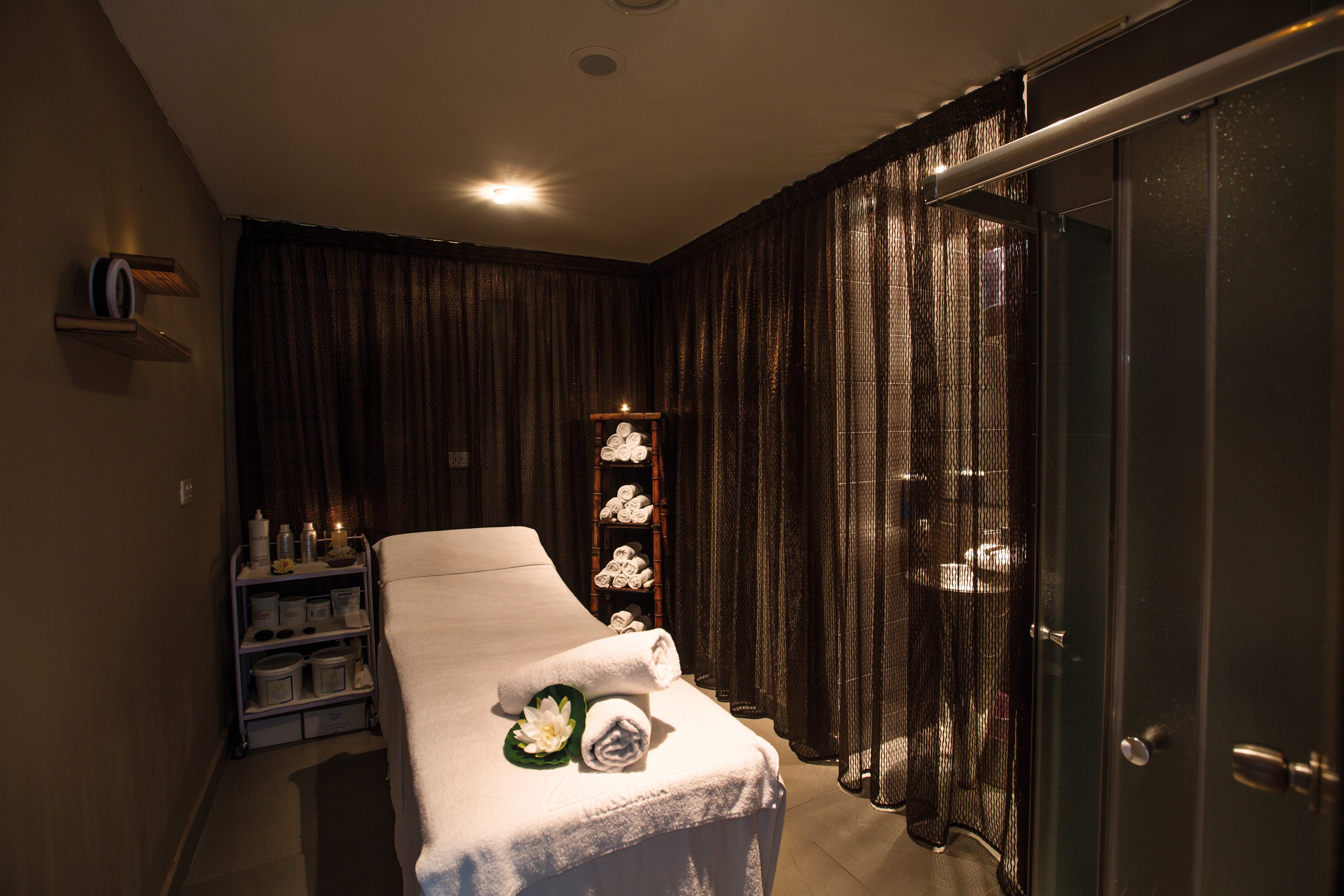 Vrissiana Beach Hotel