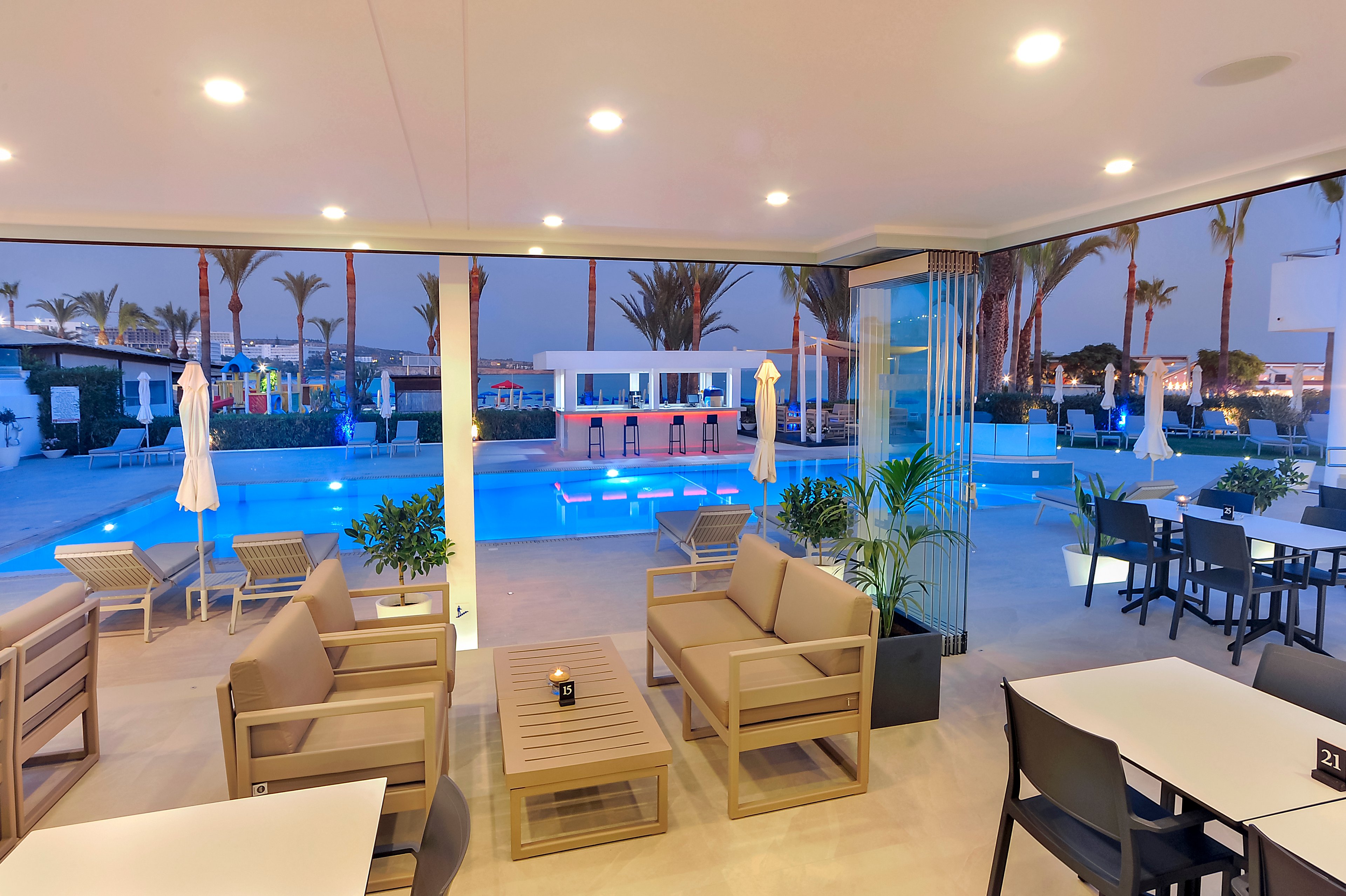 Okeanos Beach Boutique Hotel