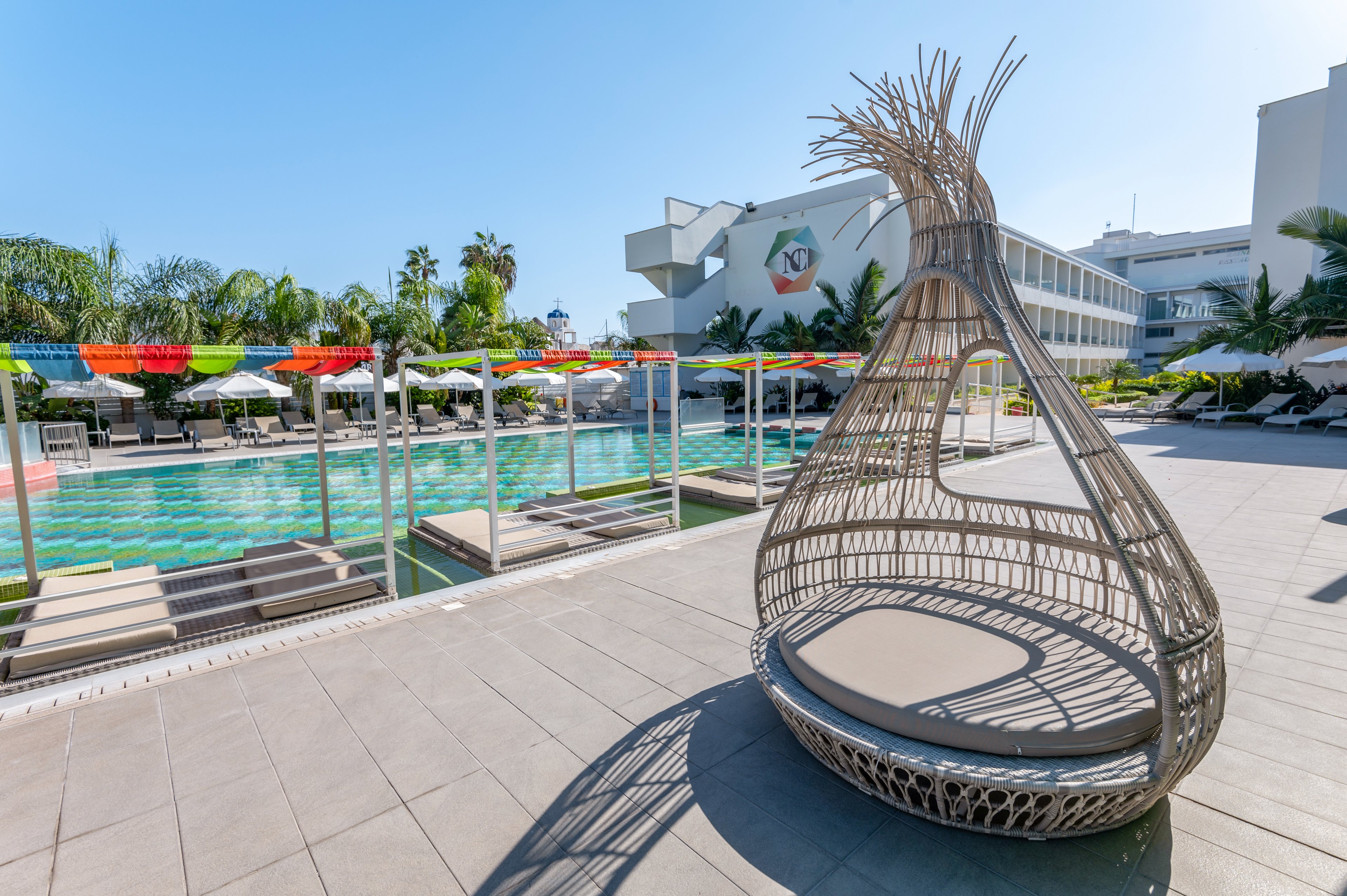 Nicholas Color Hotel