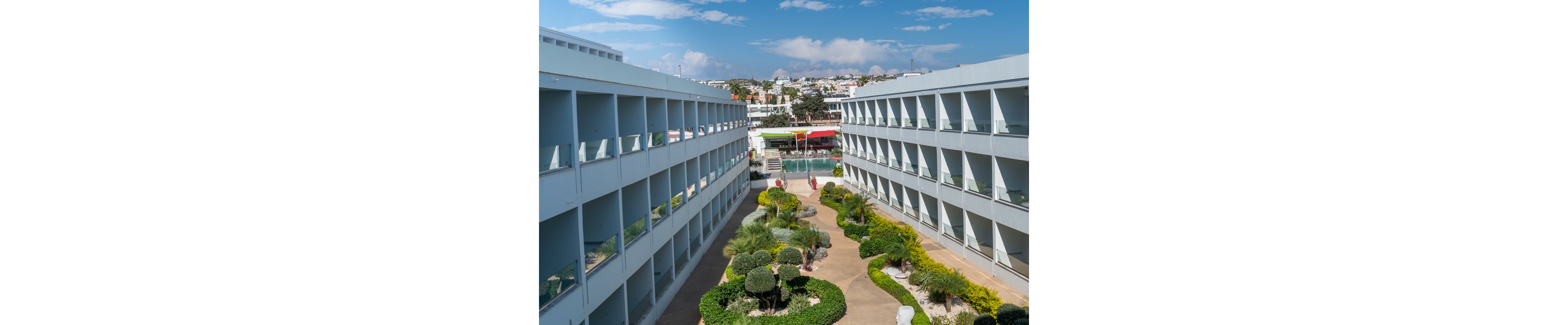 Nicholas Color Hotel