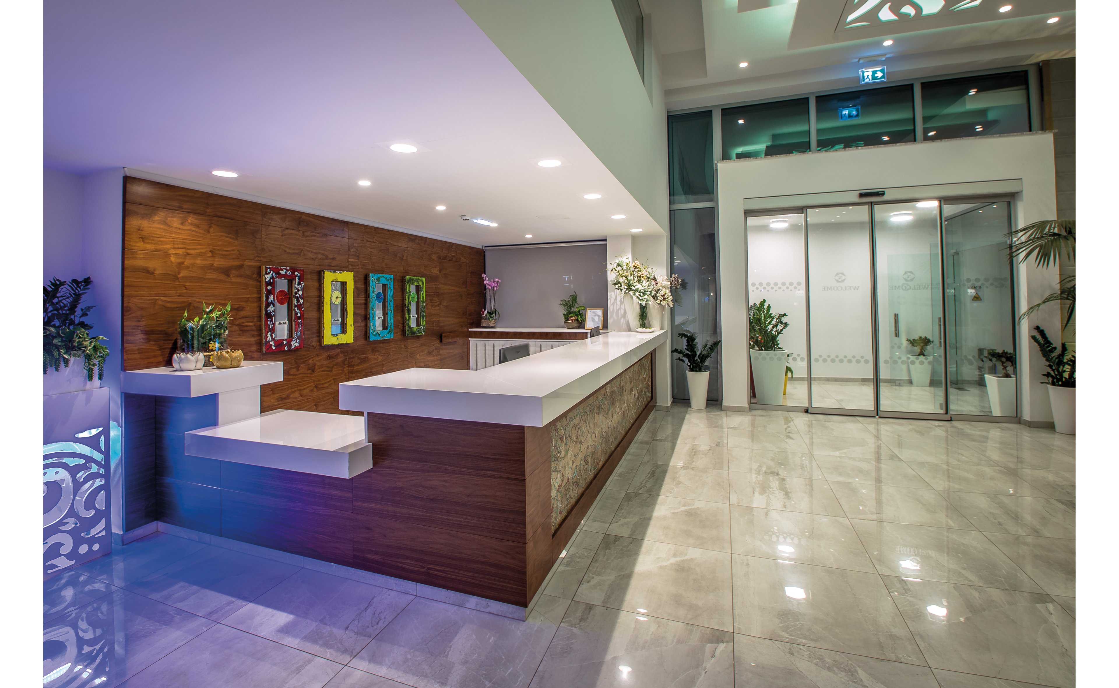 Nicholas Color Hotel