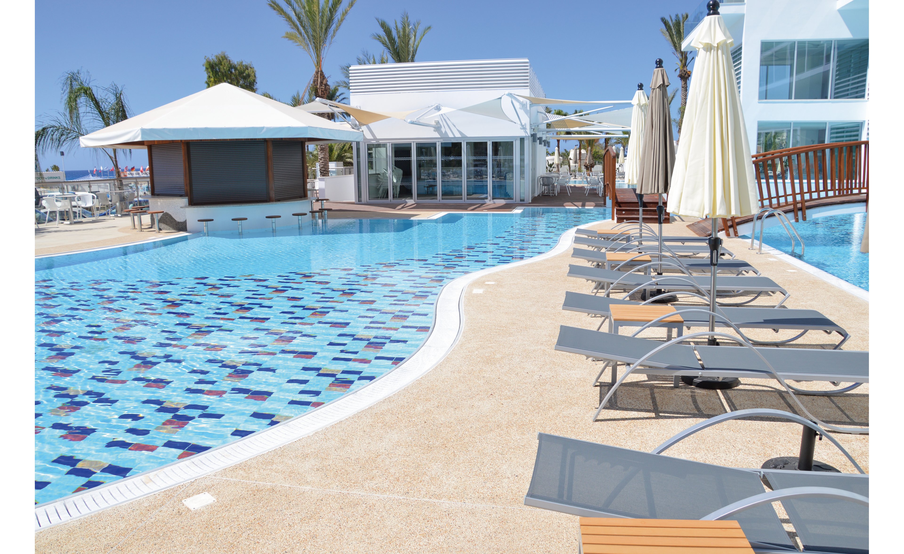 Vassos Nissi Plage Hotel