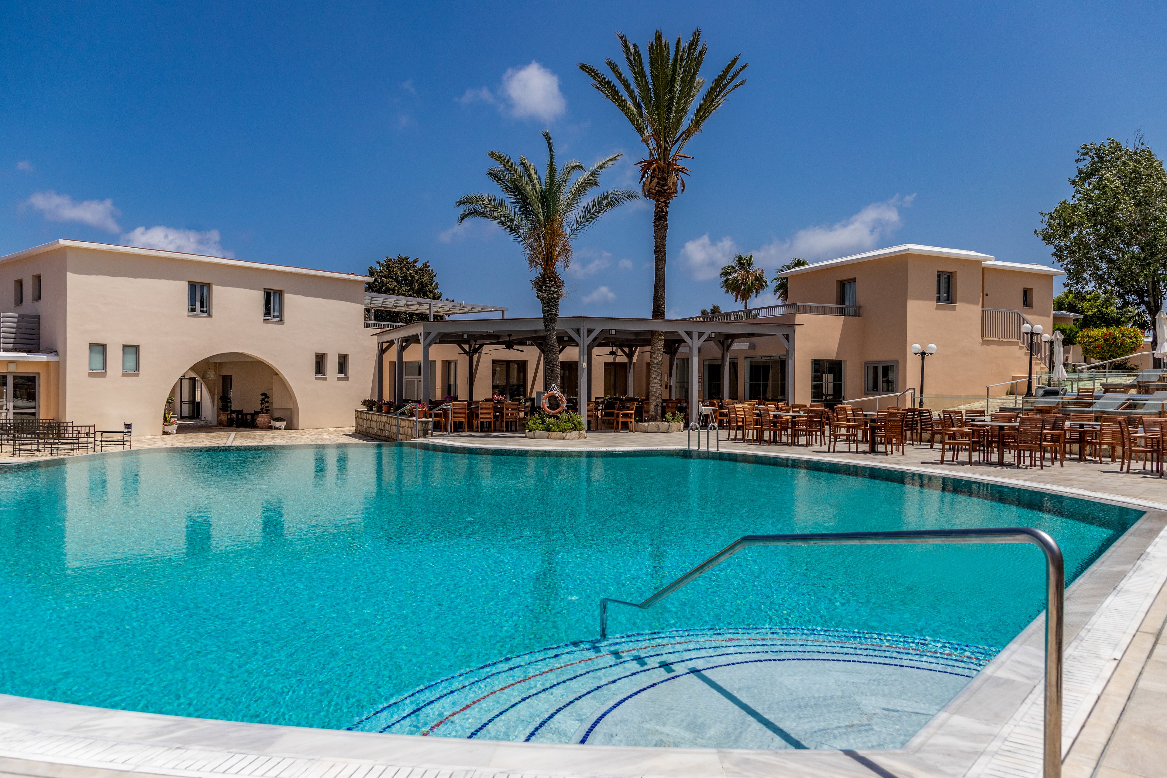 Louis St. Elias Resort