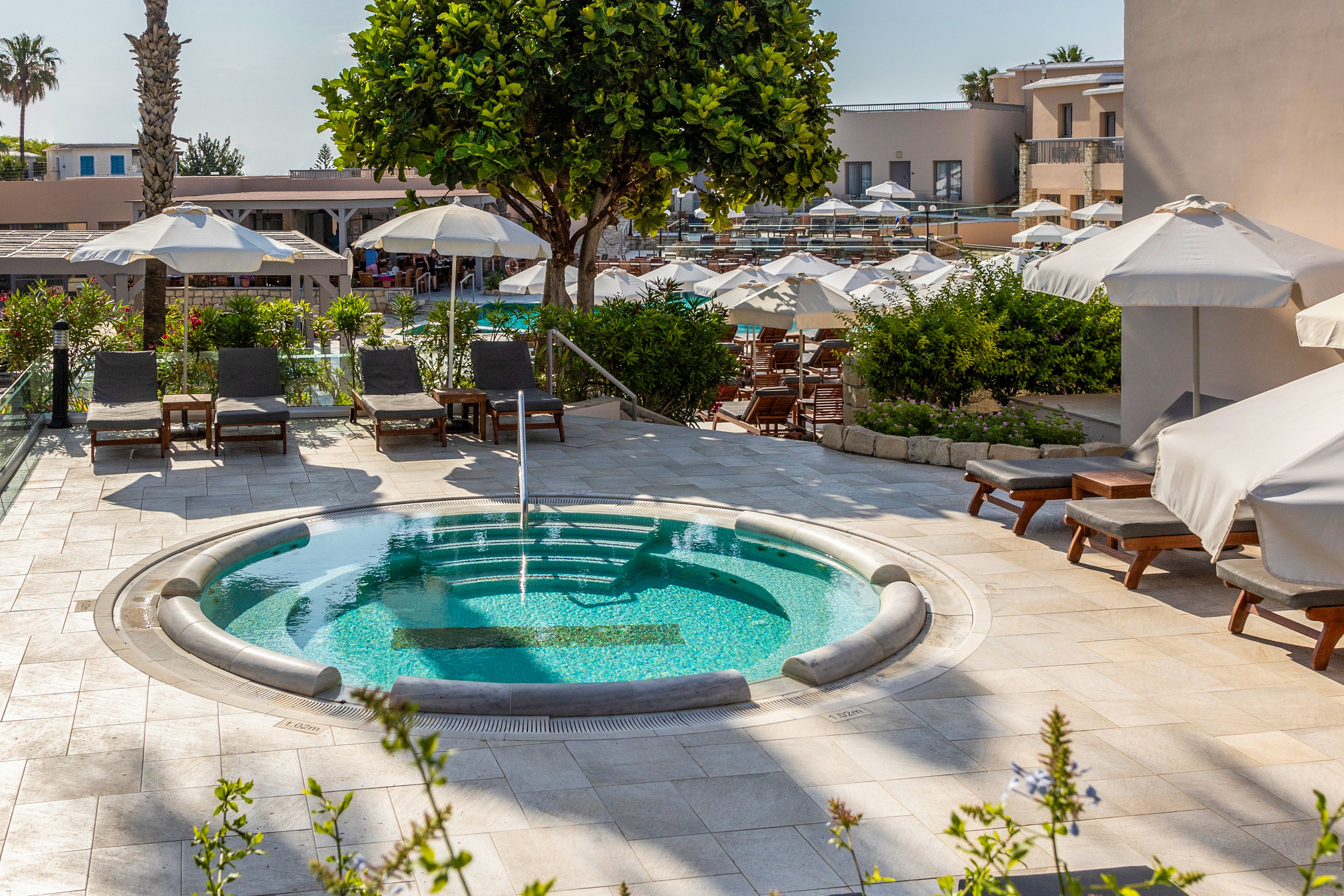 Louis St. Elias Resort