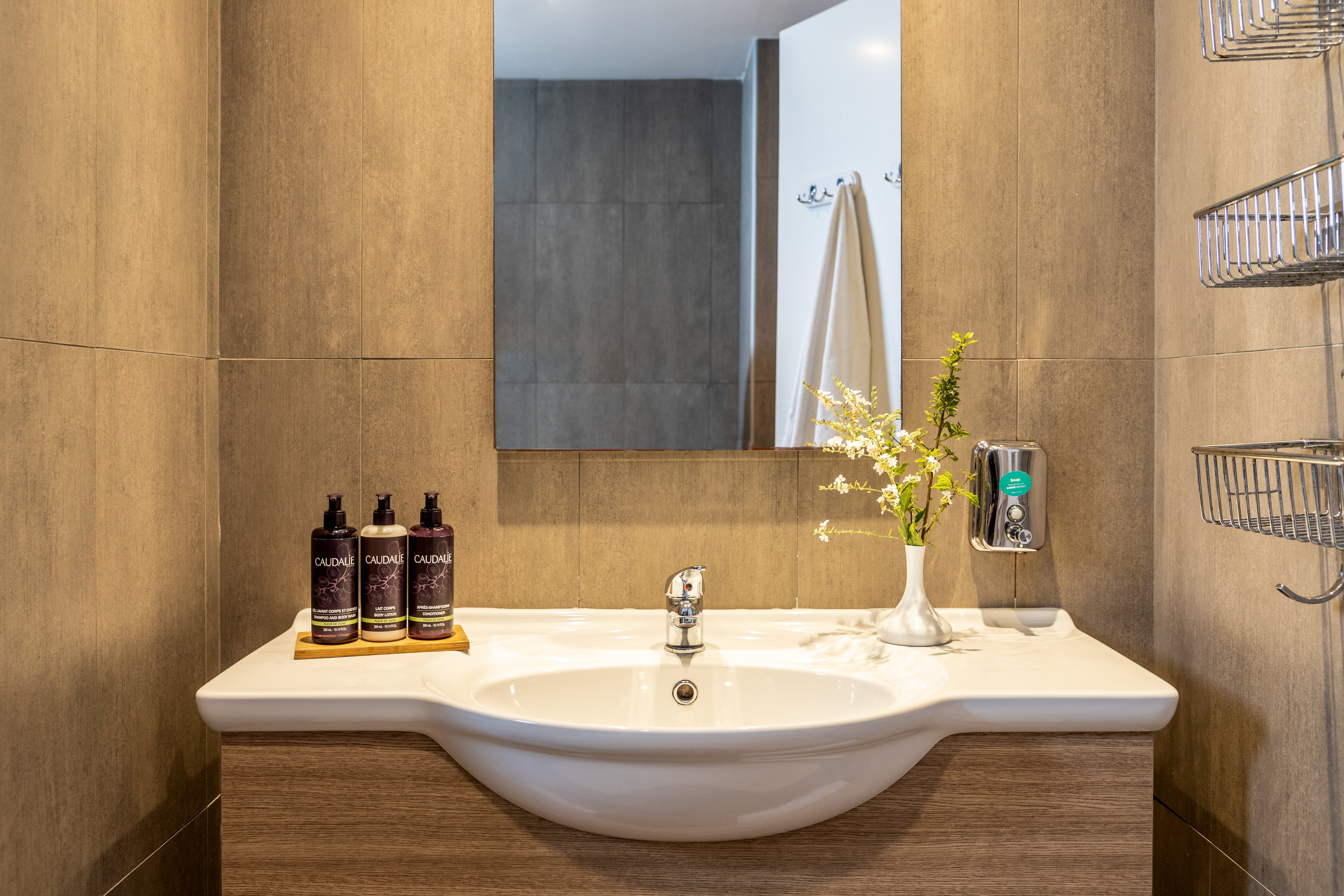 Louis St. Elias Resort