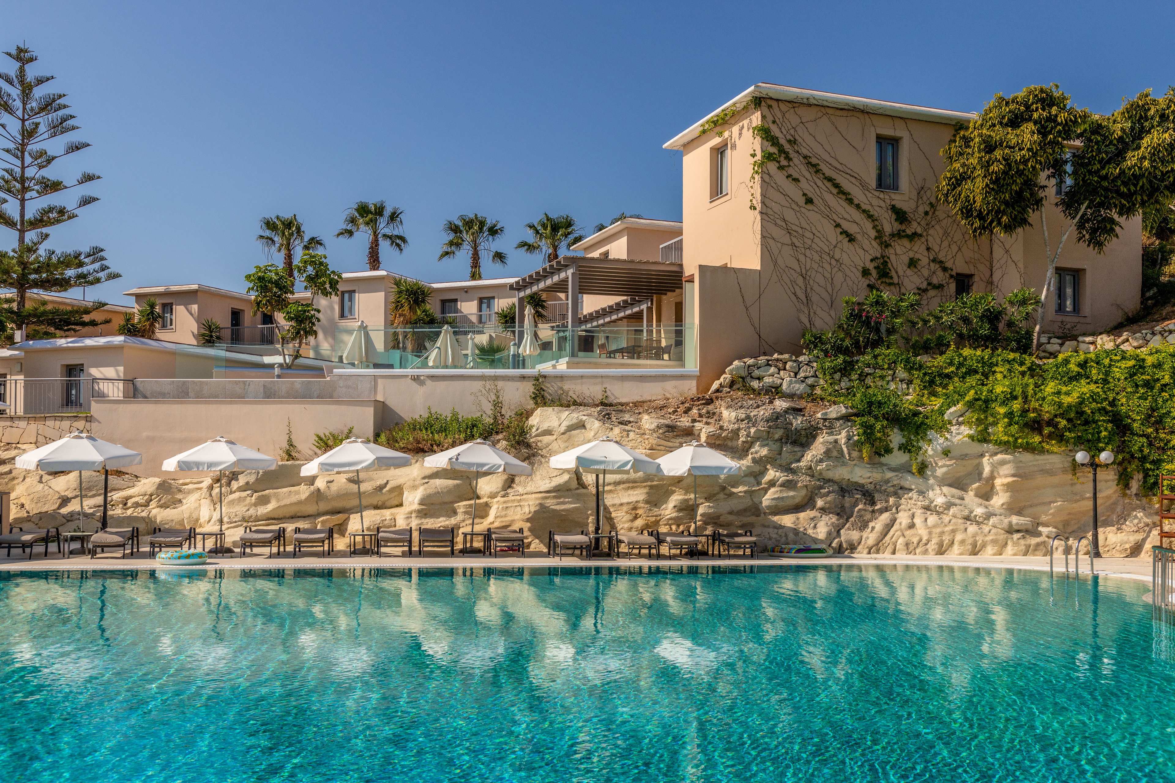 Louis St. Elias Resort