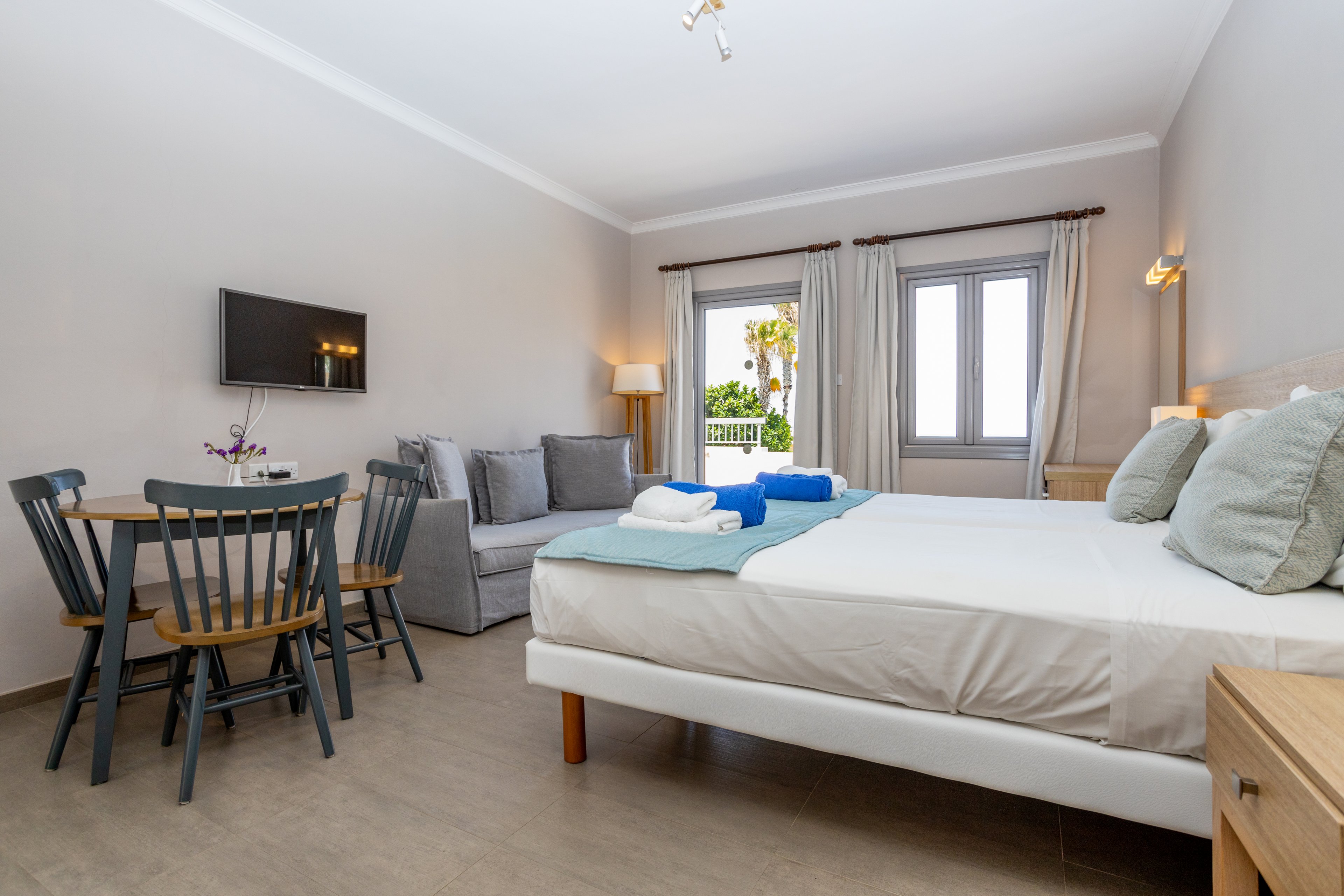 Louis St. Elias Resort