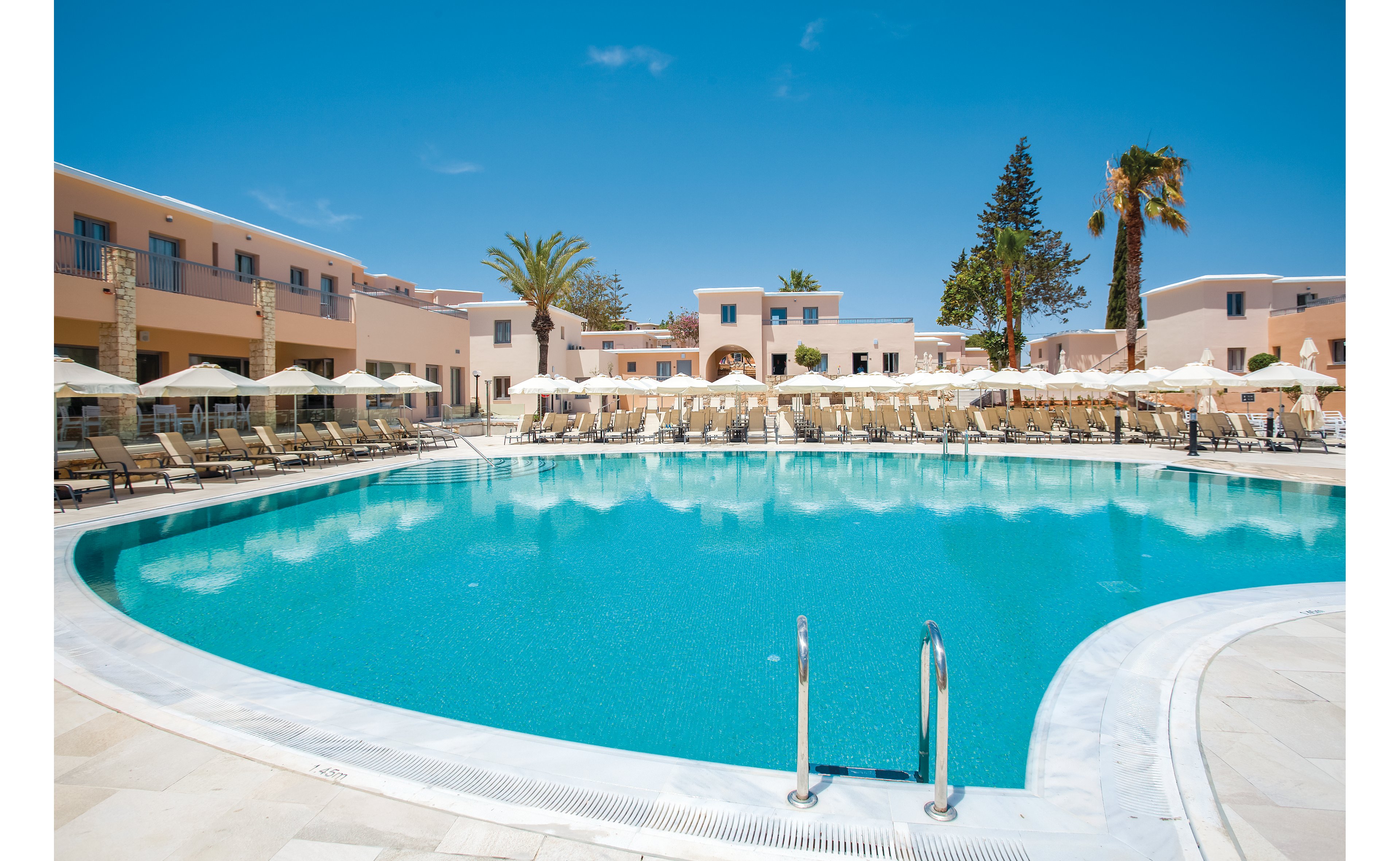 Louis St. Elias Resort