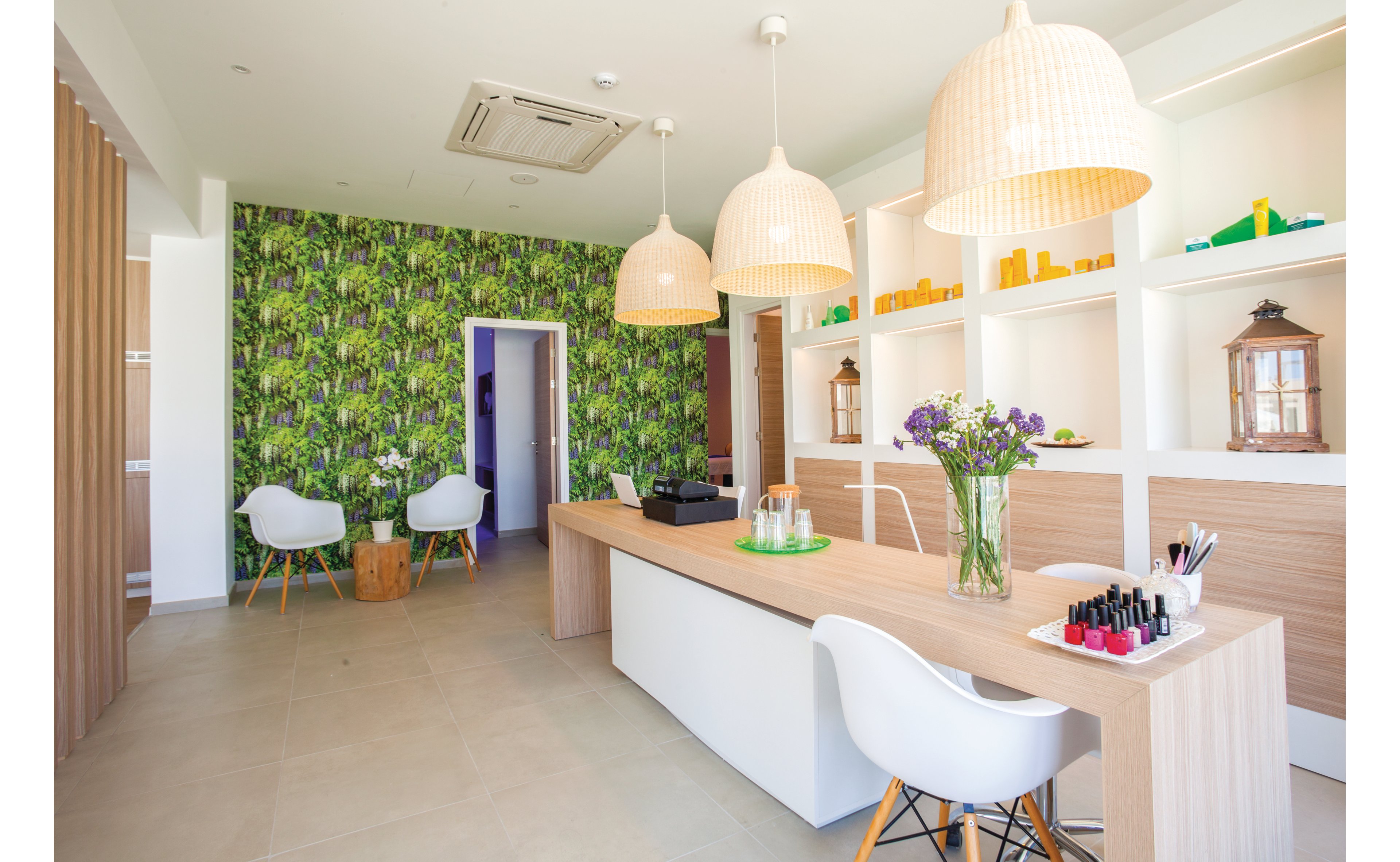 Louis St. Elias Resort