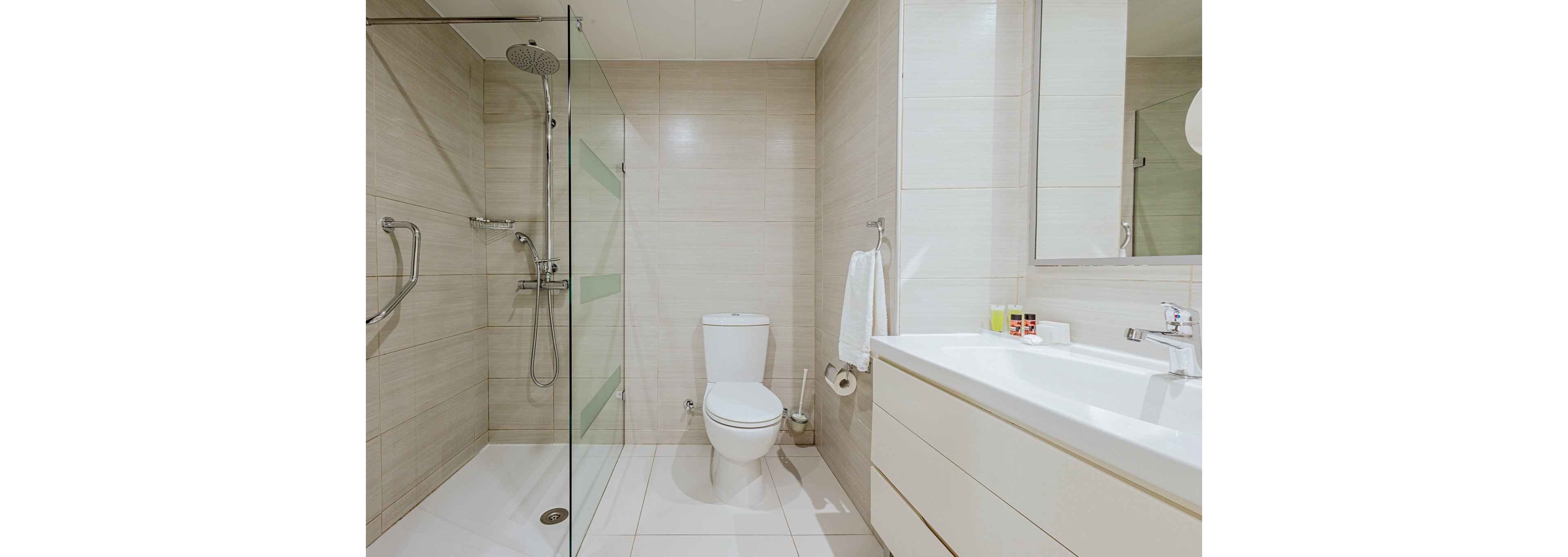 Tasia Maris Oasis Hotel