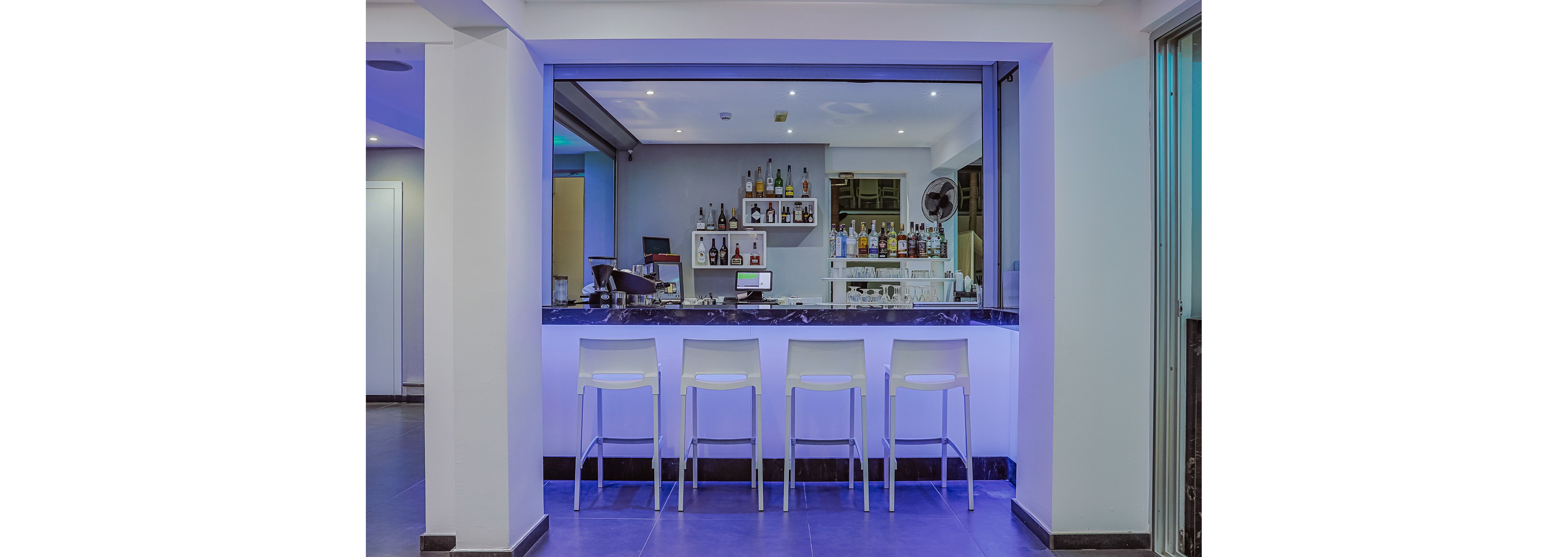 Tasia Maris Oasis Hotel