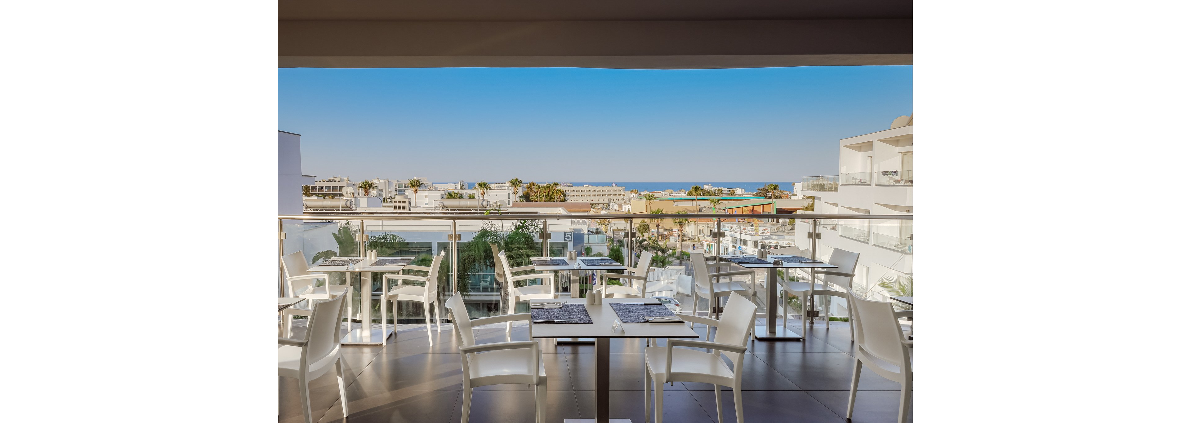 Tasia Maris Oasis Hotel