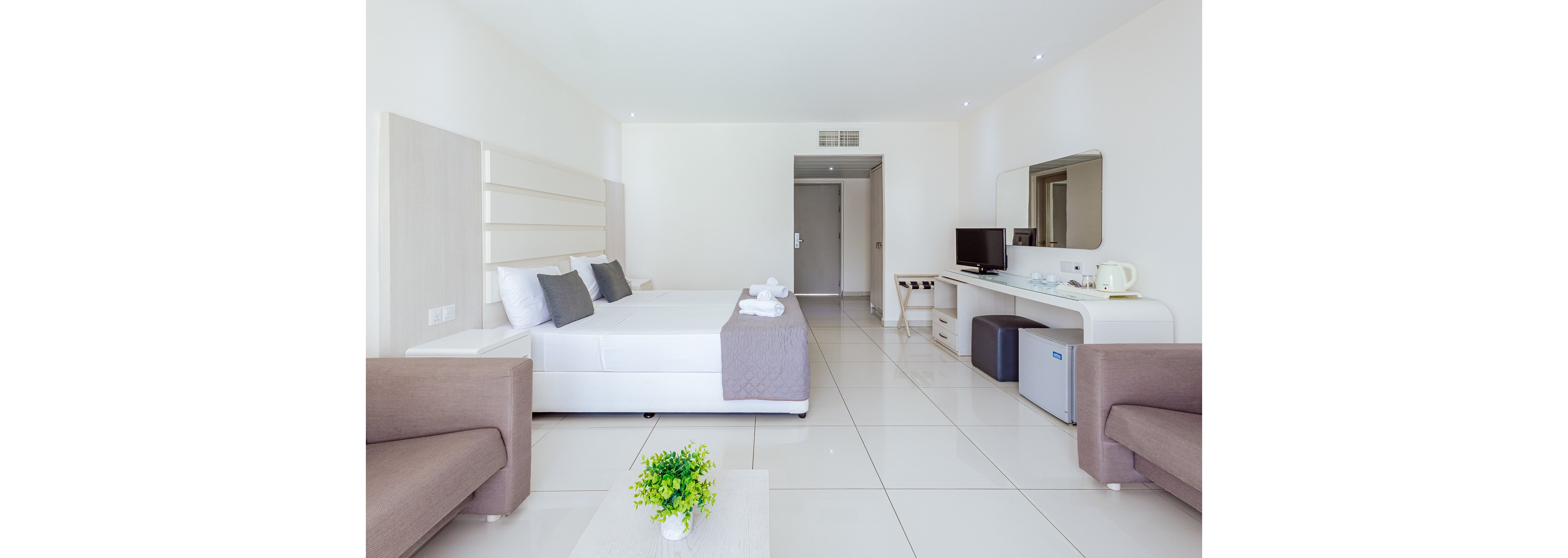 Tasia Maris Oasis Hotel