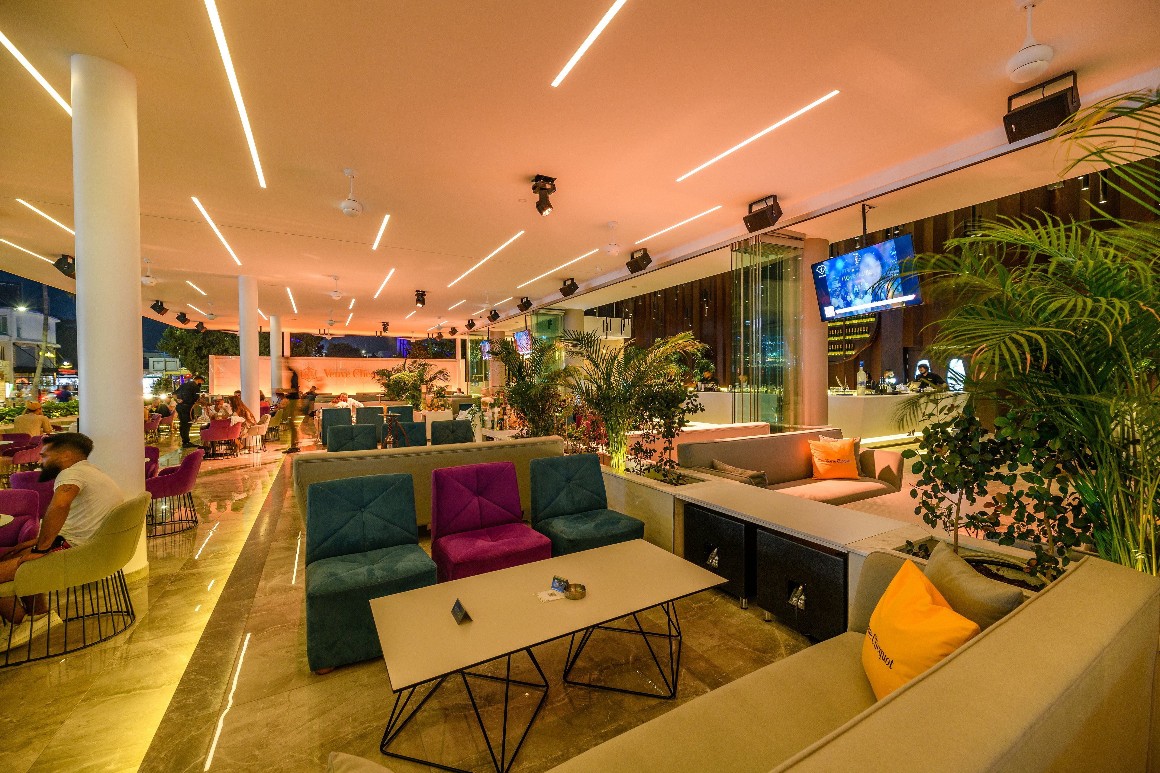 Tasia Maris Seasons Hotel