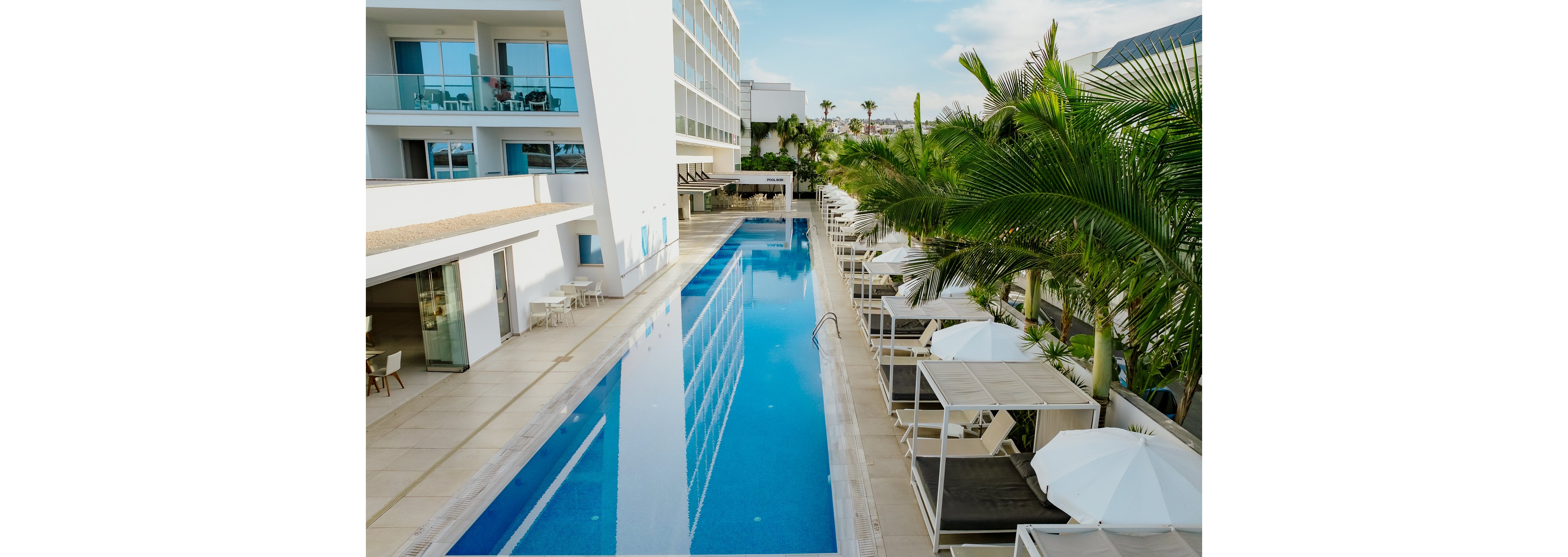 Tasia Maris Seasons Hotel