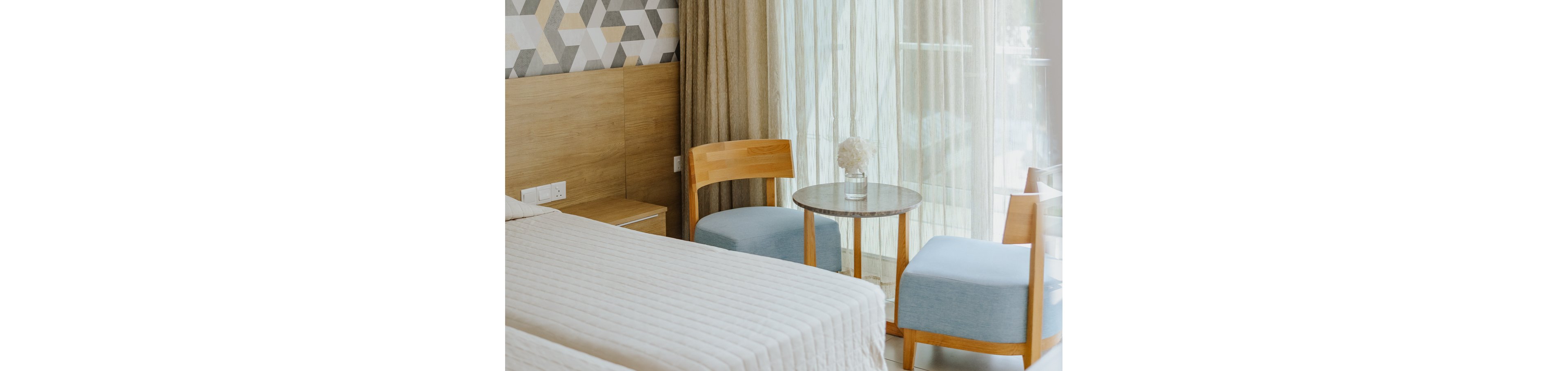 Tasia Maris Seasons Hotel