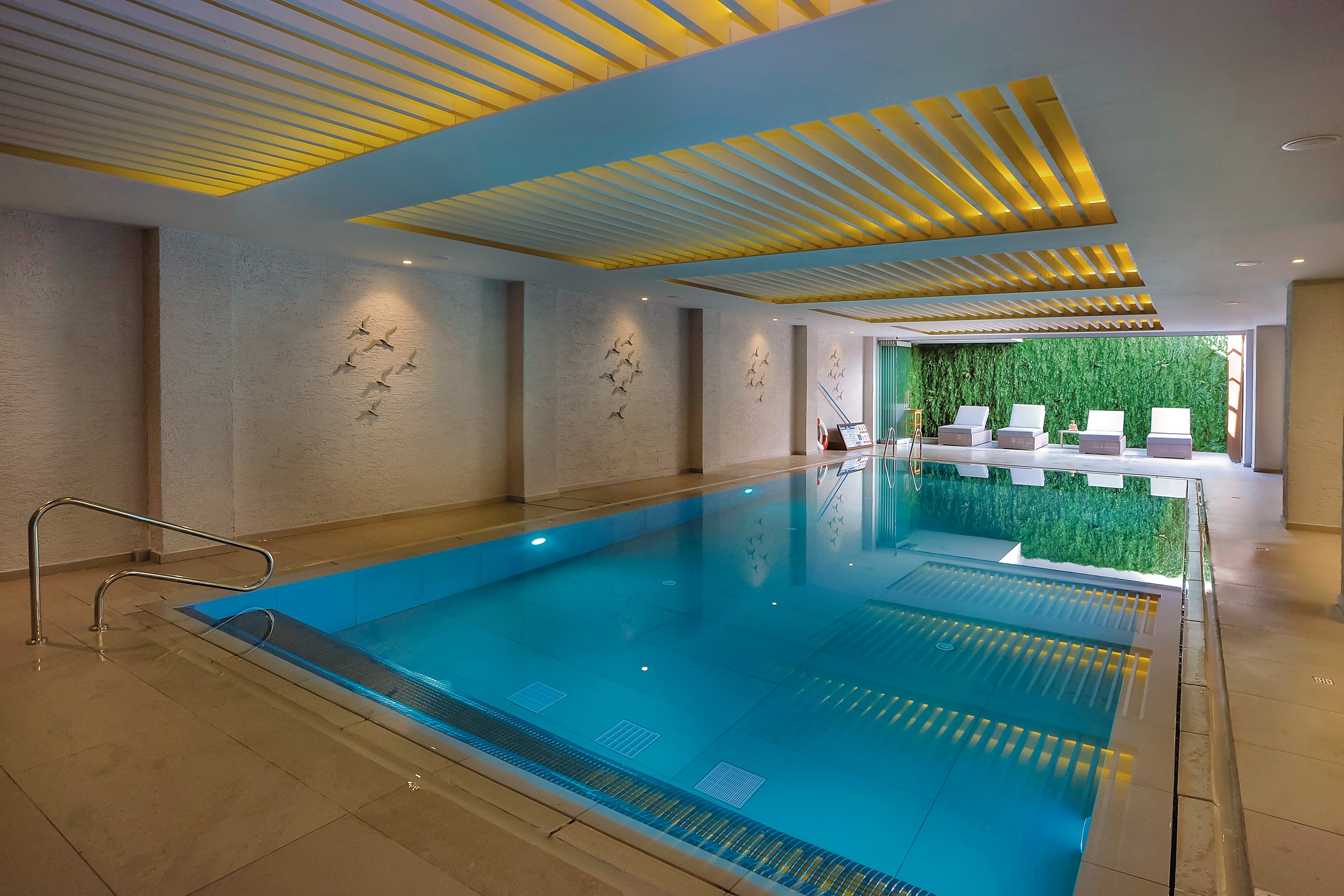 Nelia Beach Hotel & Spa