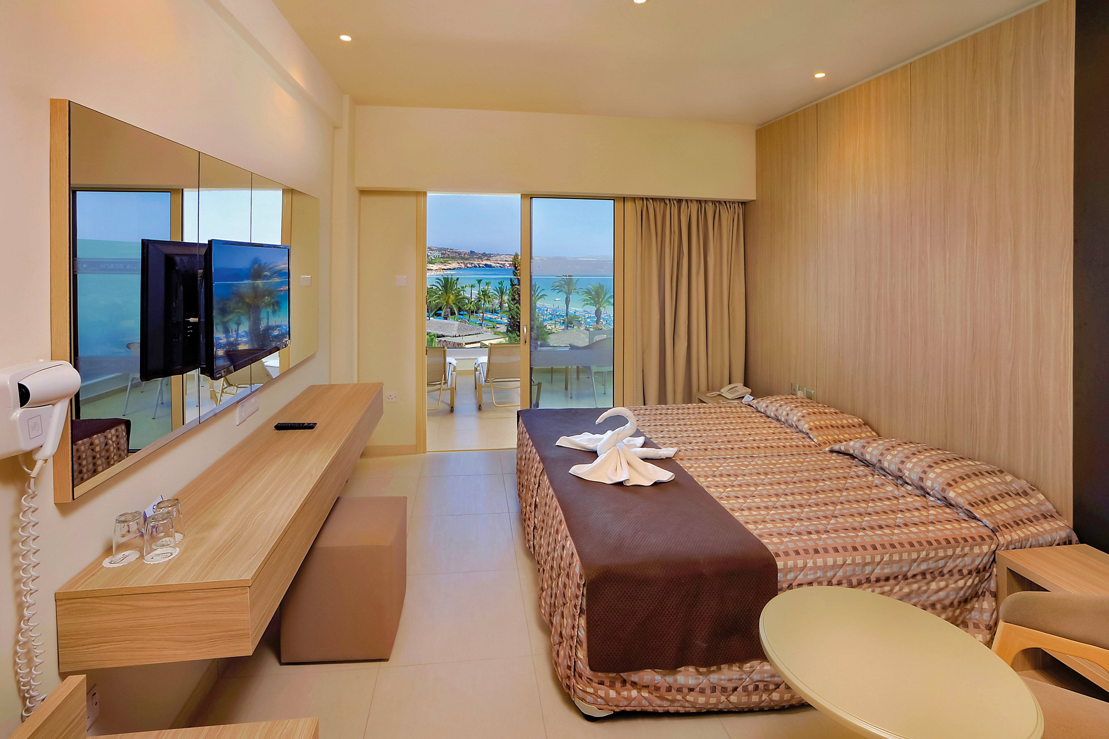 Nelia Beach Hotel & Spa