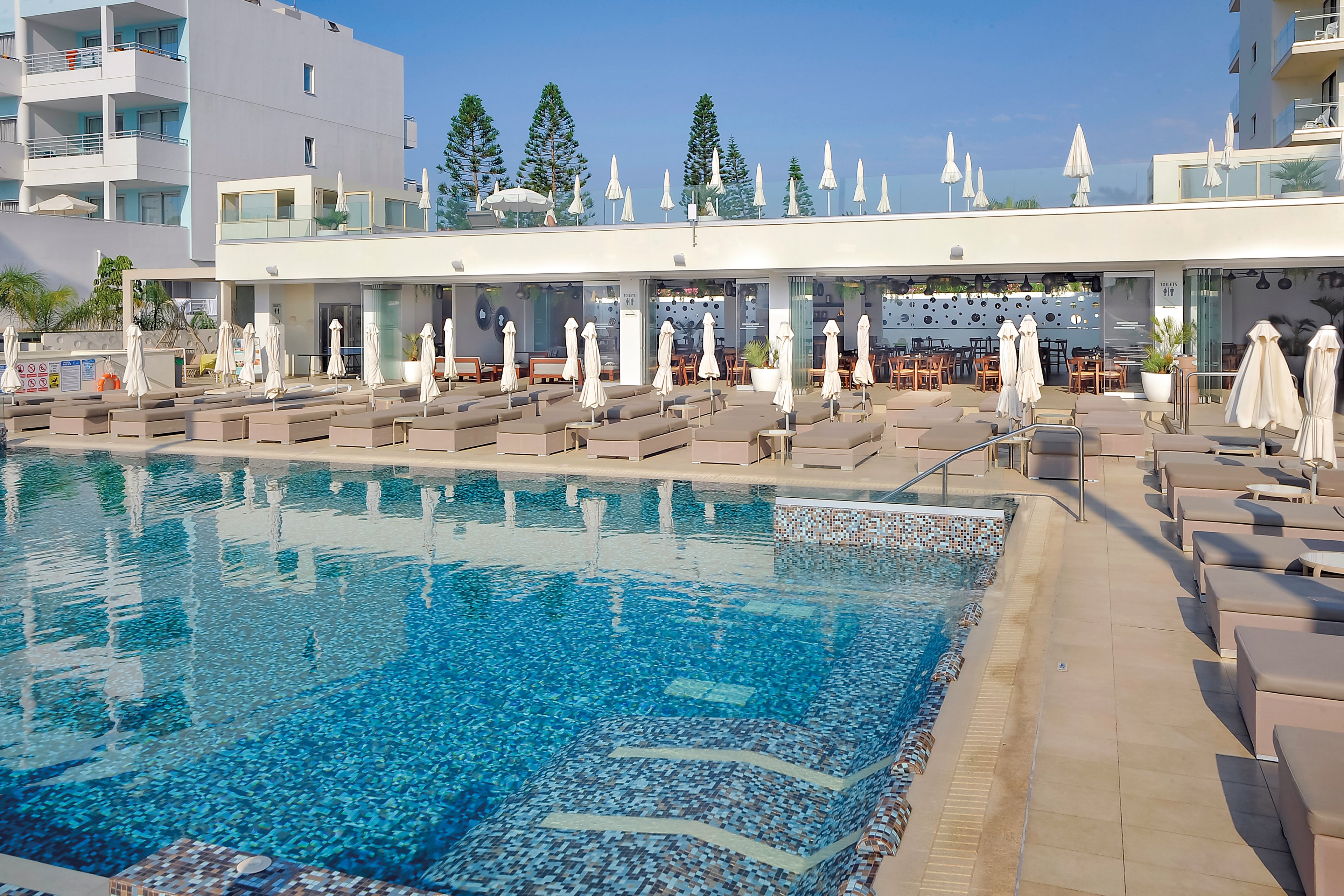 Nelia Beach Hotel & Spa