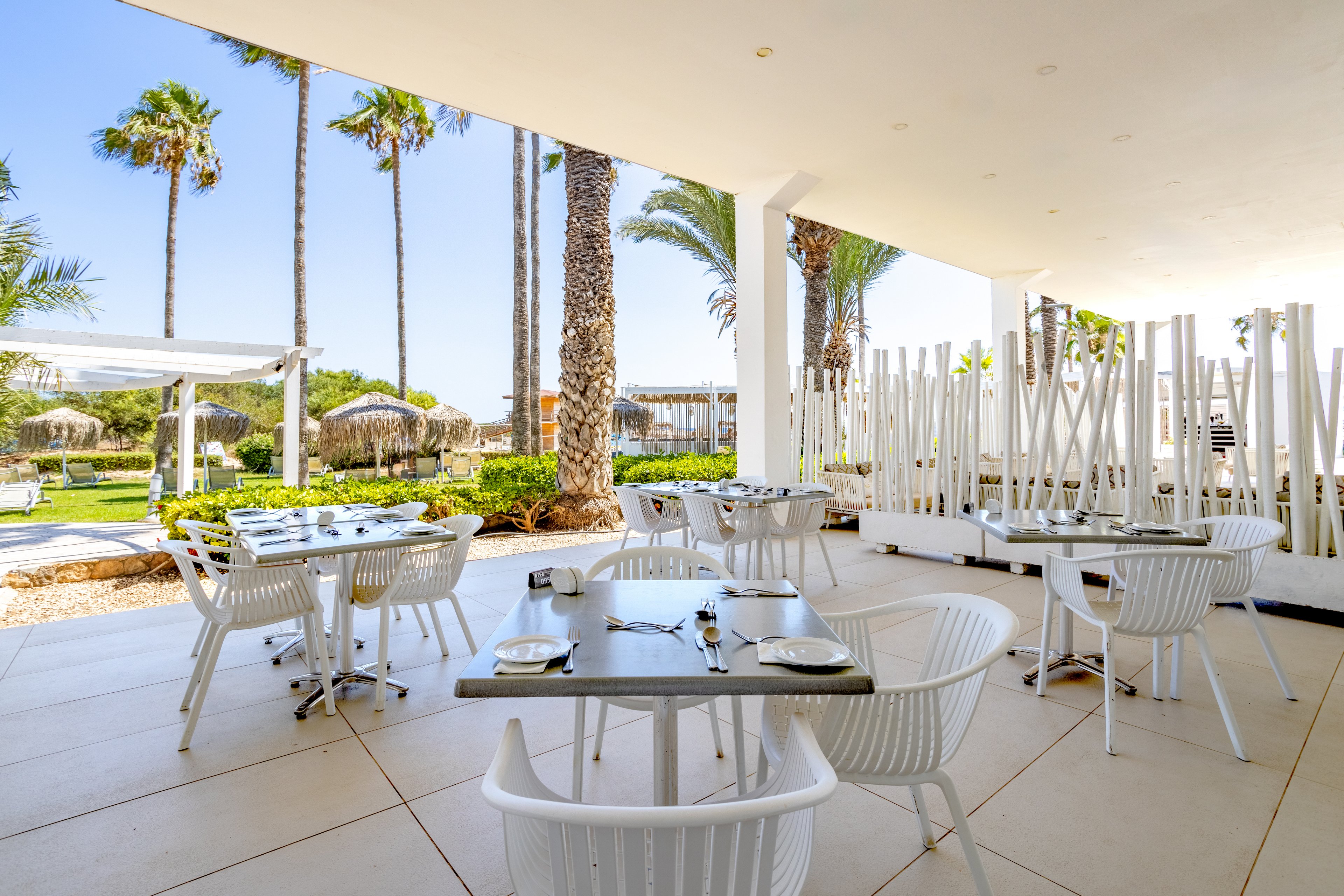 Dome Beach Hotel & Resort