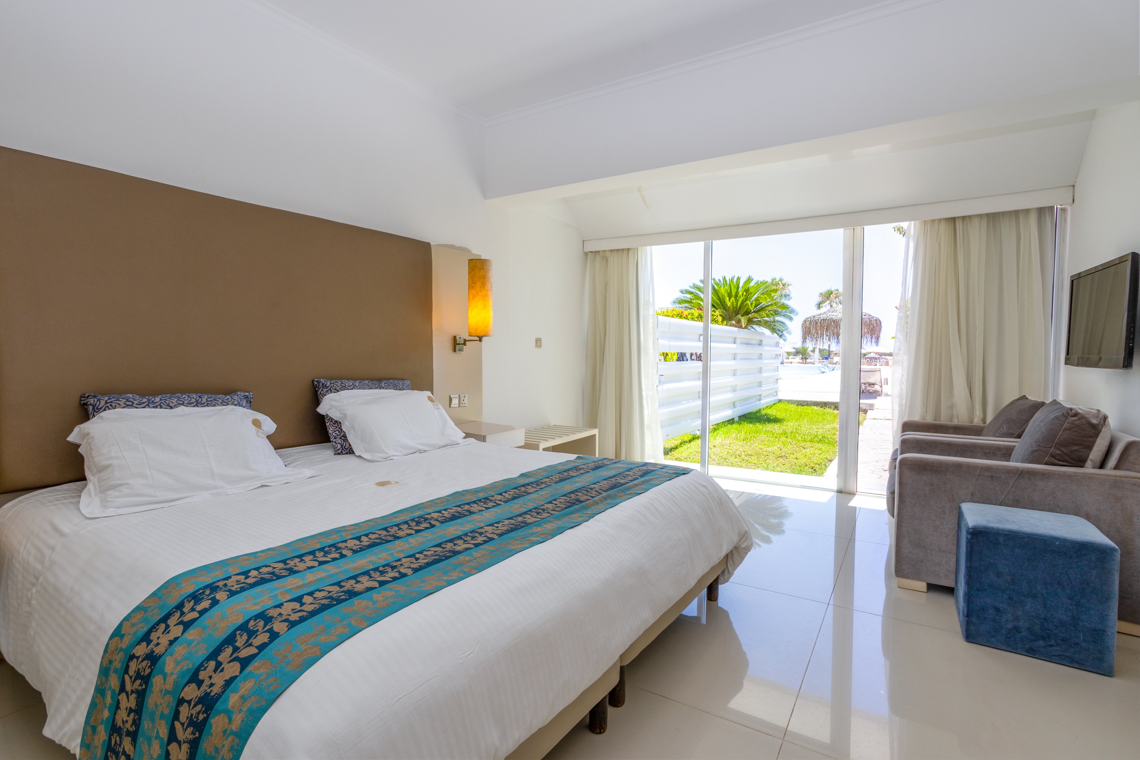 Dome Beach Hotel & Resort