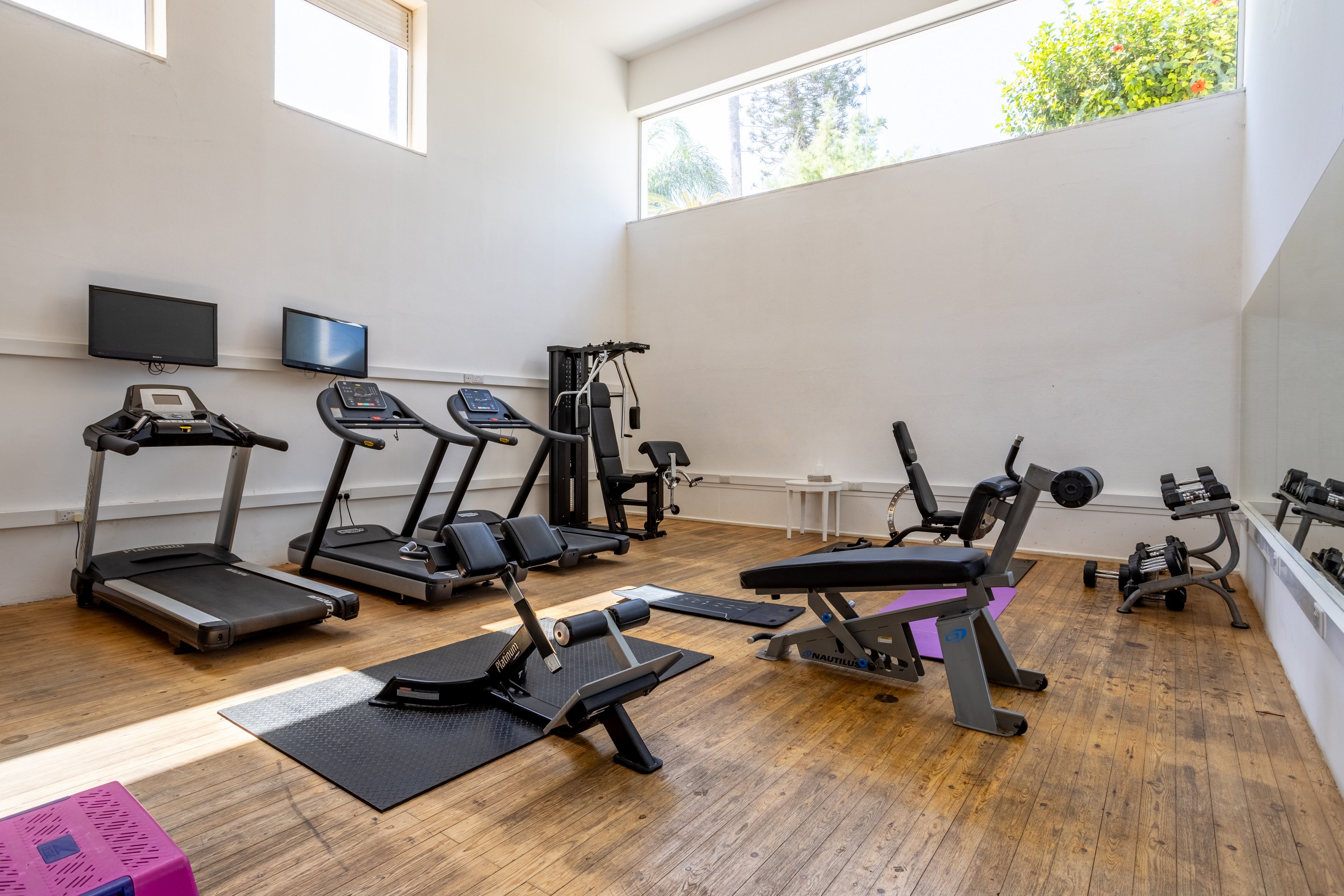 Dome Beach Hotel & Resort