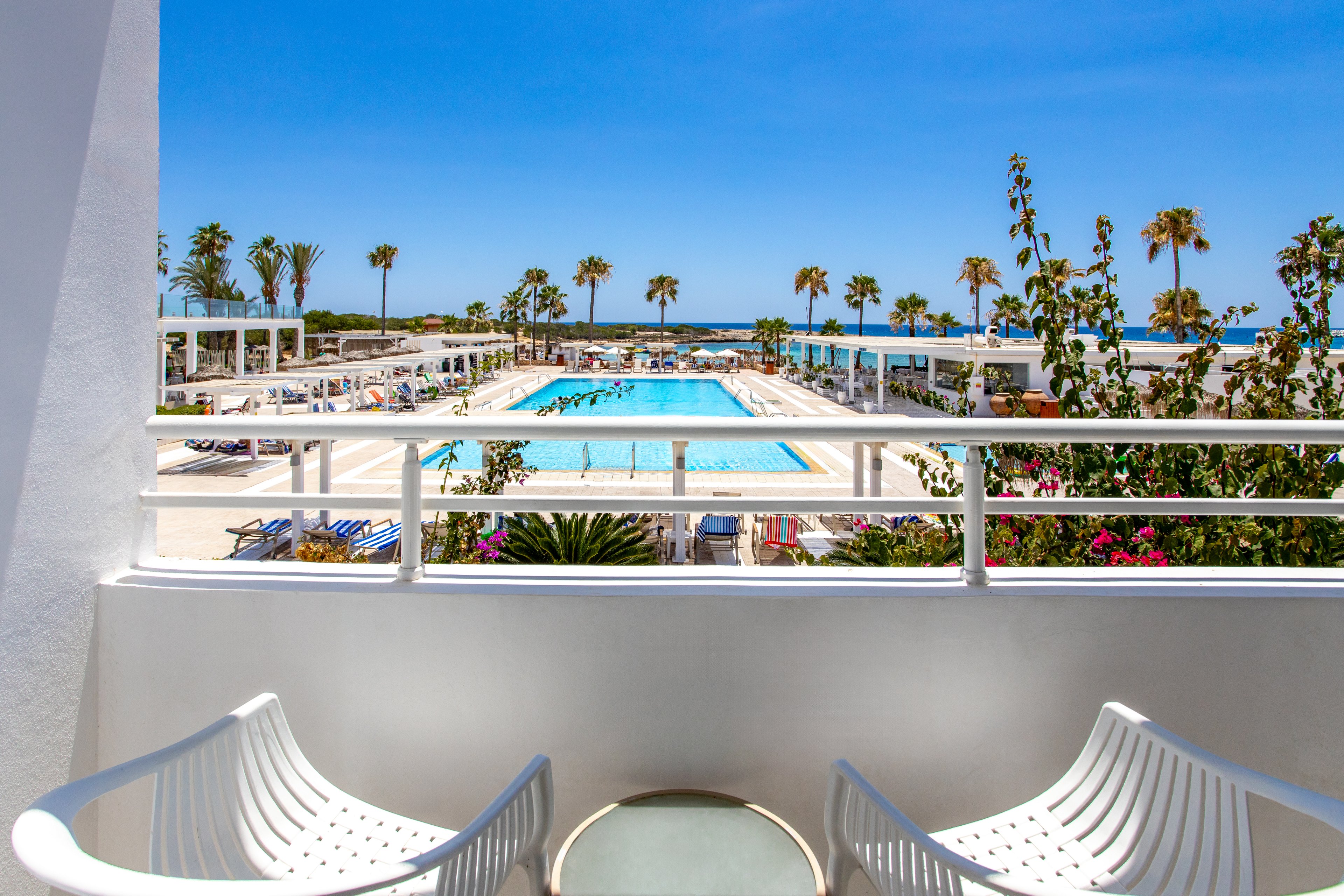 Dome Beach Hotel & Resort