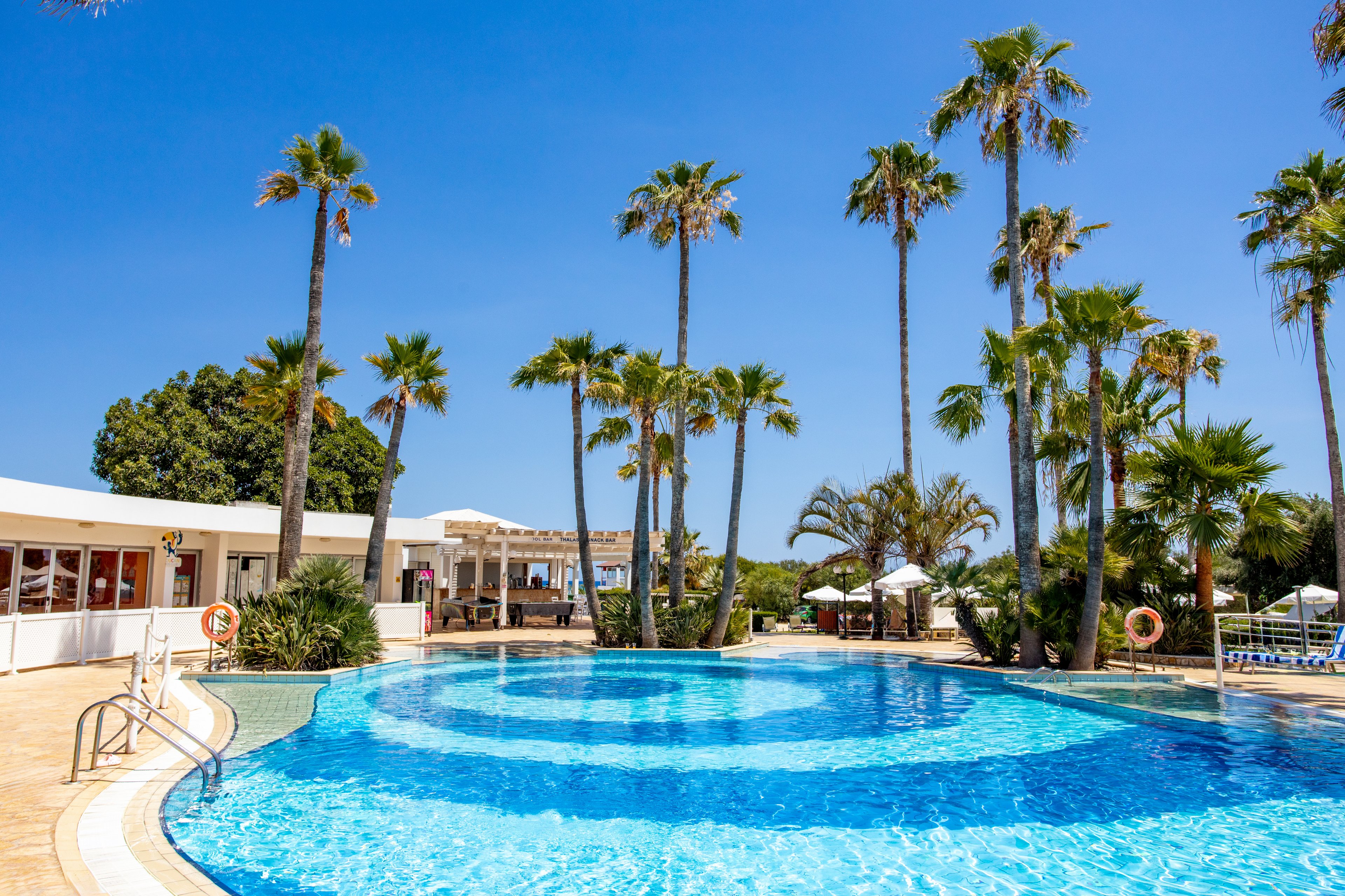 Dome Beach Hotel & Resort