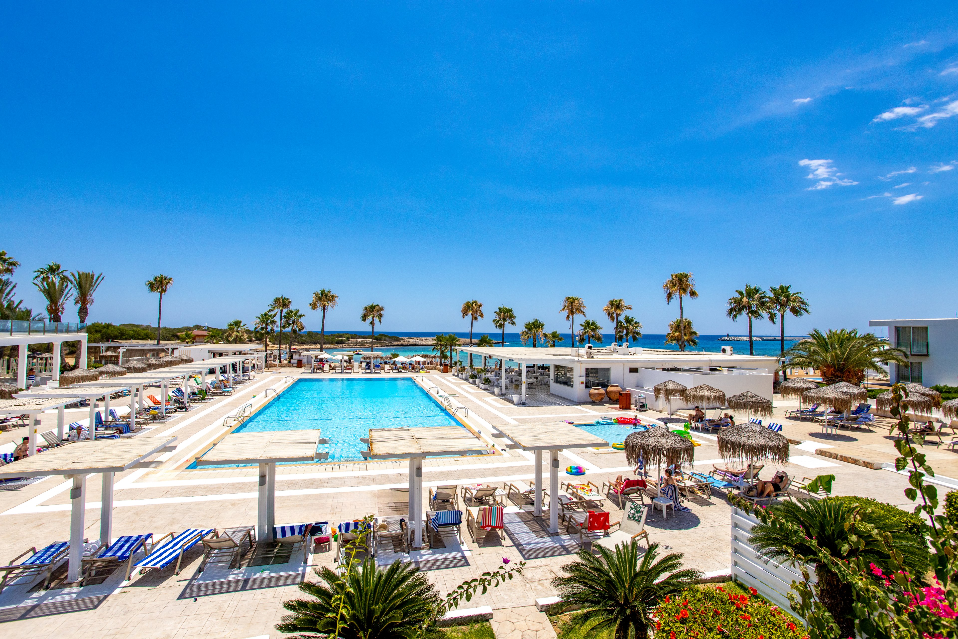 Dome Beach Hotel & Resort