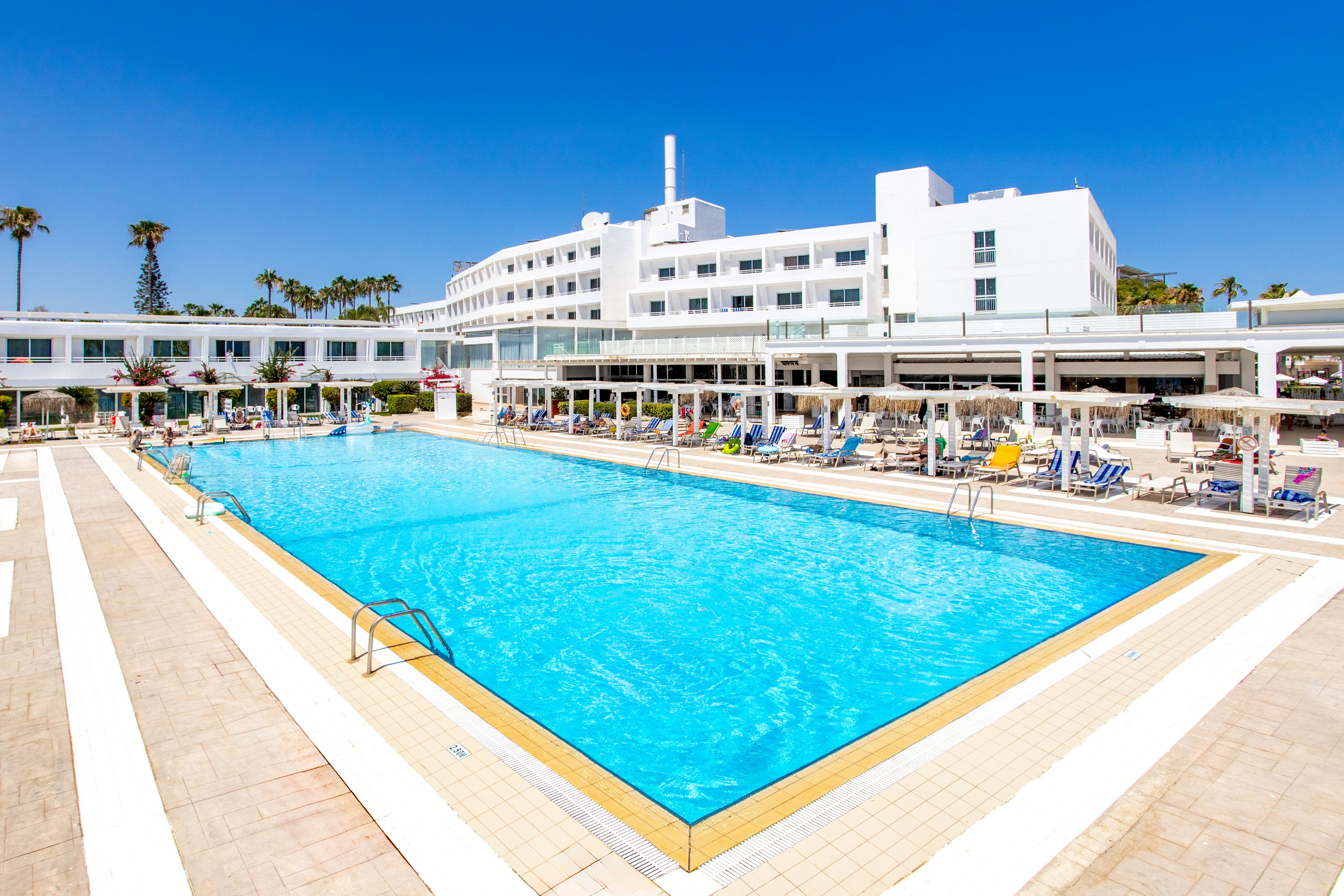 Dome Beach Hotel & Resort