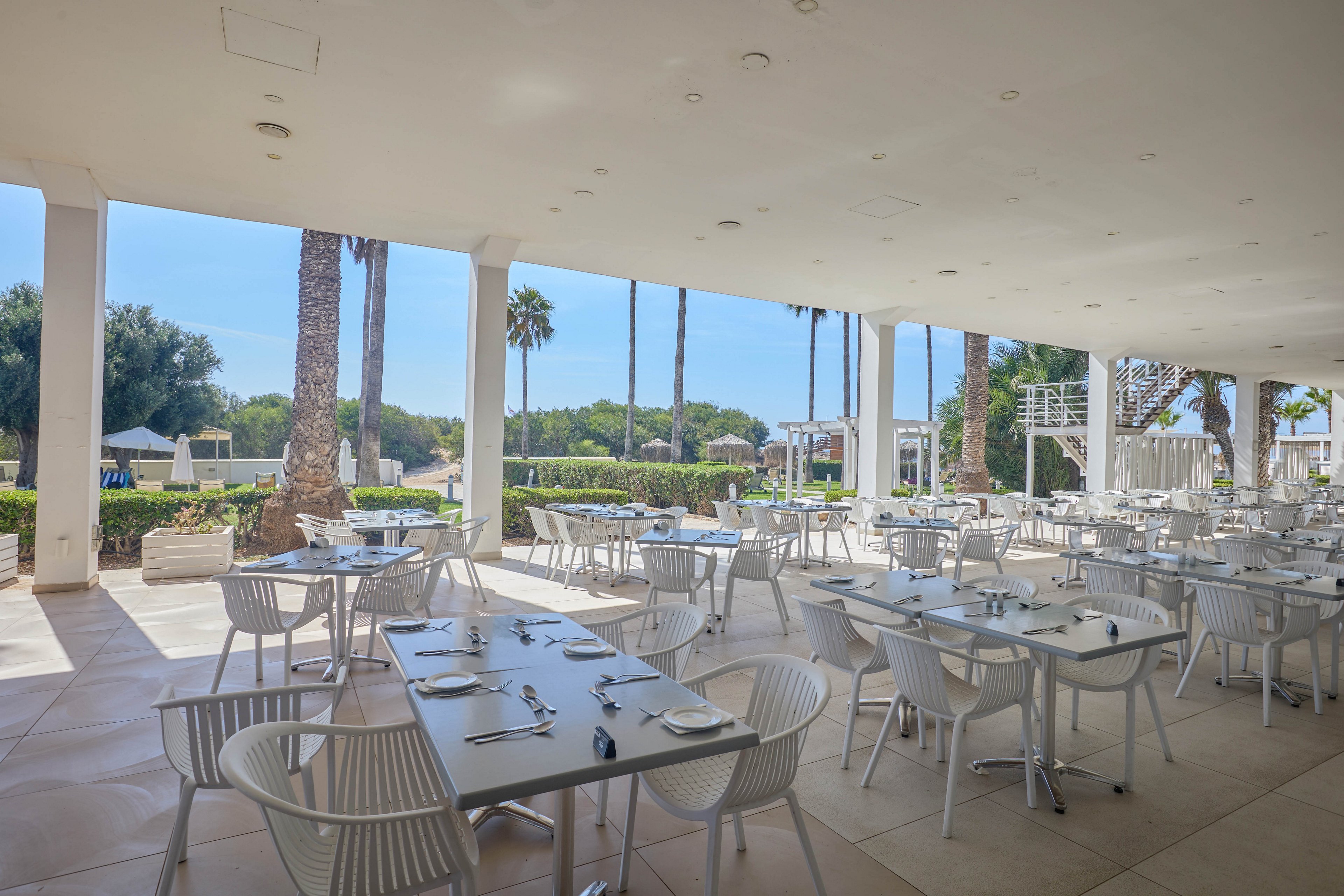 Dome Beach Hotel & Resort